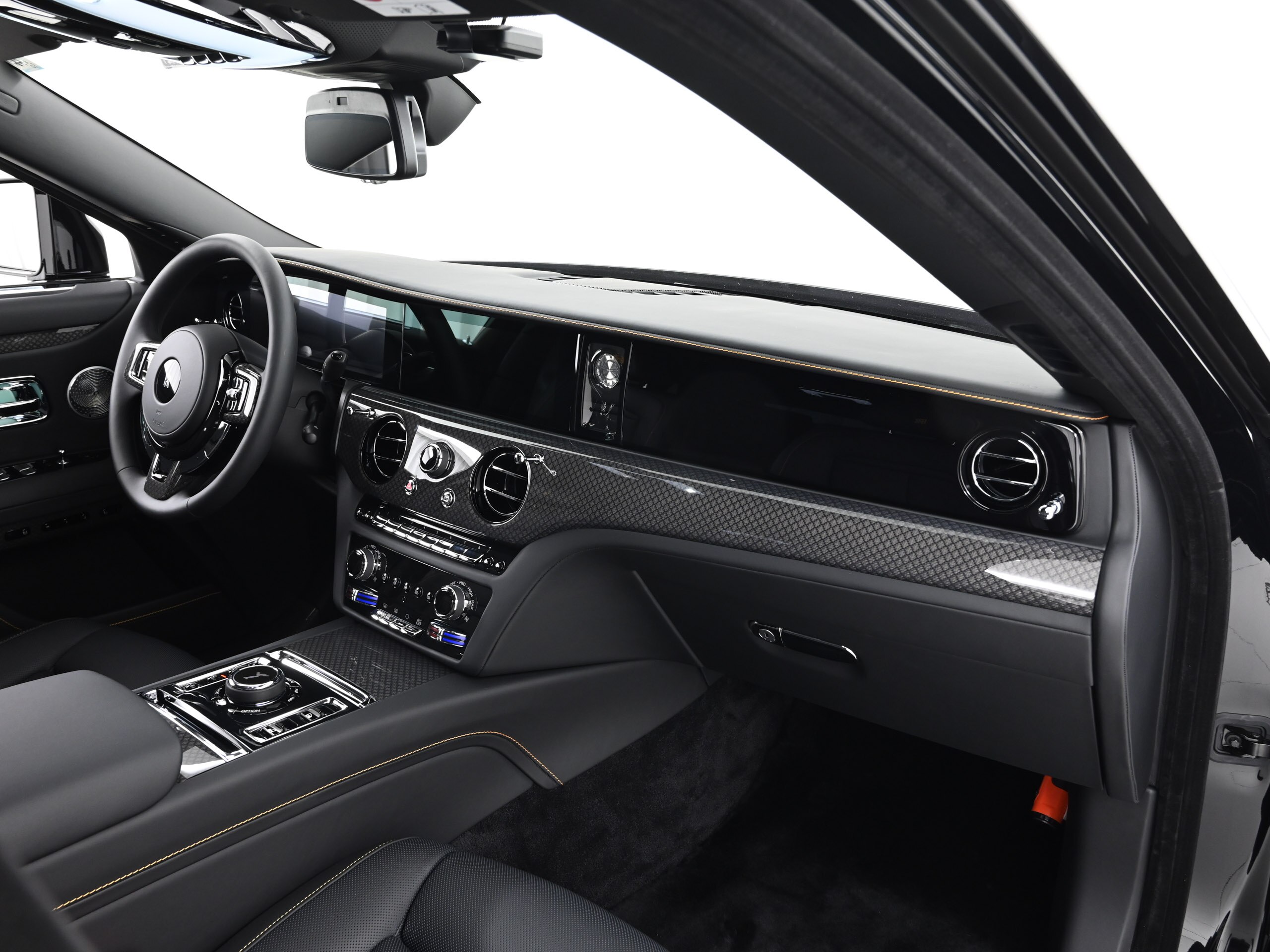 Rolls-Royce Black Badge Ghost Series II (photo: 17)