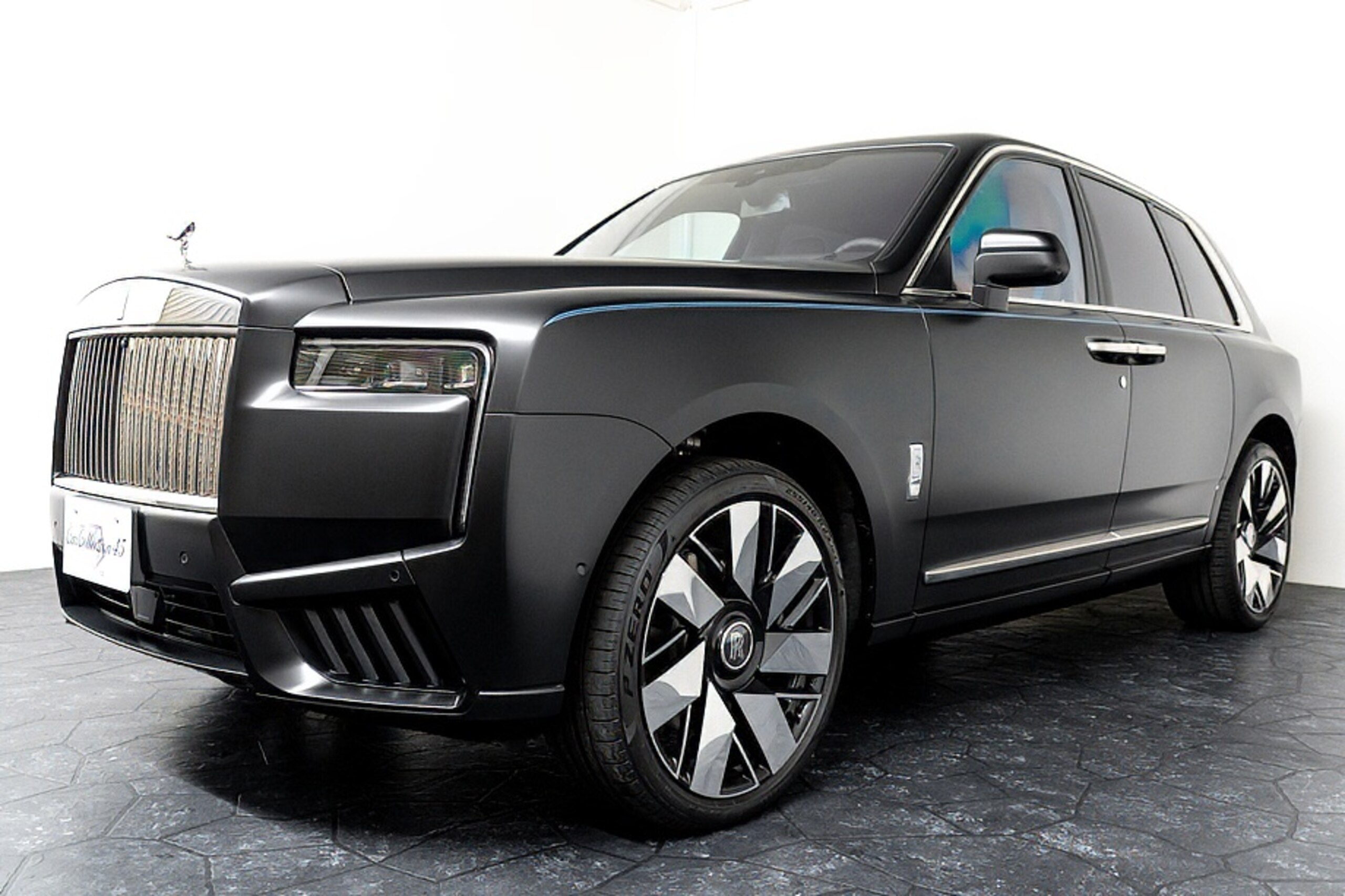 Rolls-Royce Cullinan (photo: 1)