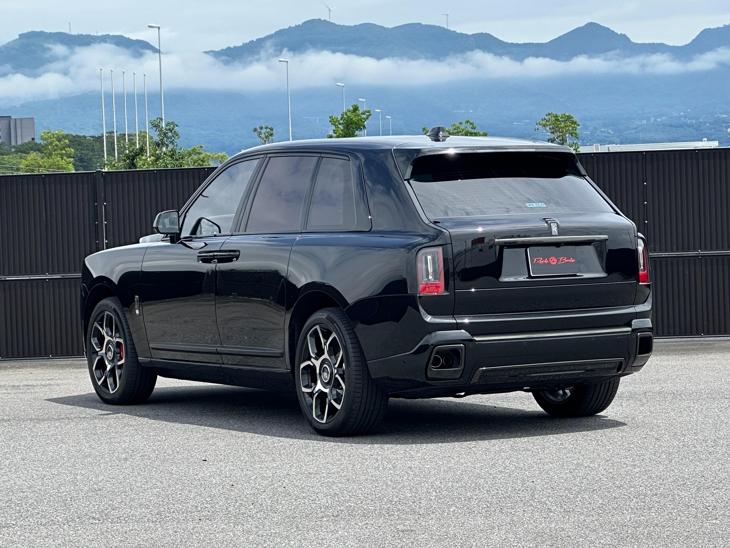 Rolls-Royce Cullinan (photo: 2)