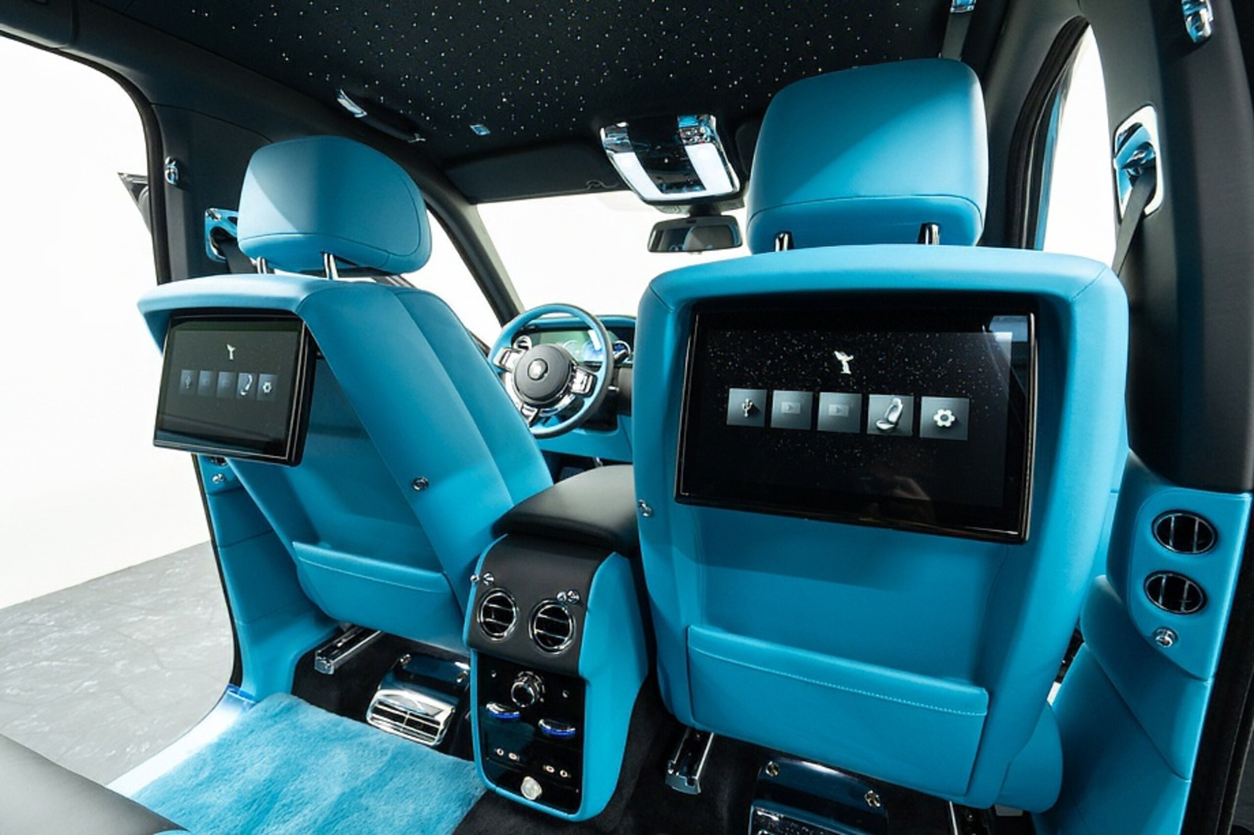 Rolls-Royce Cullinan (photo: 22)