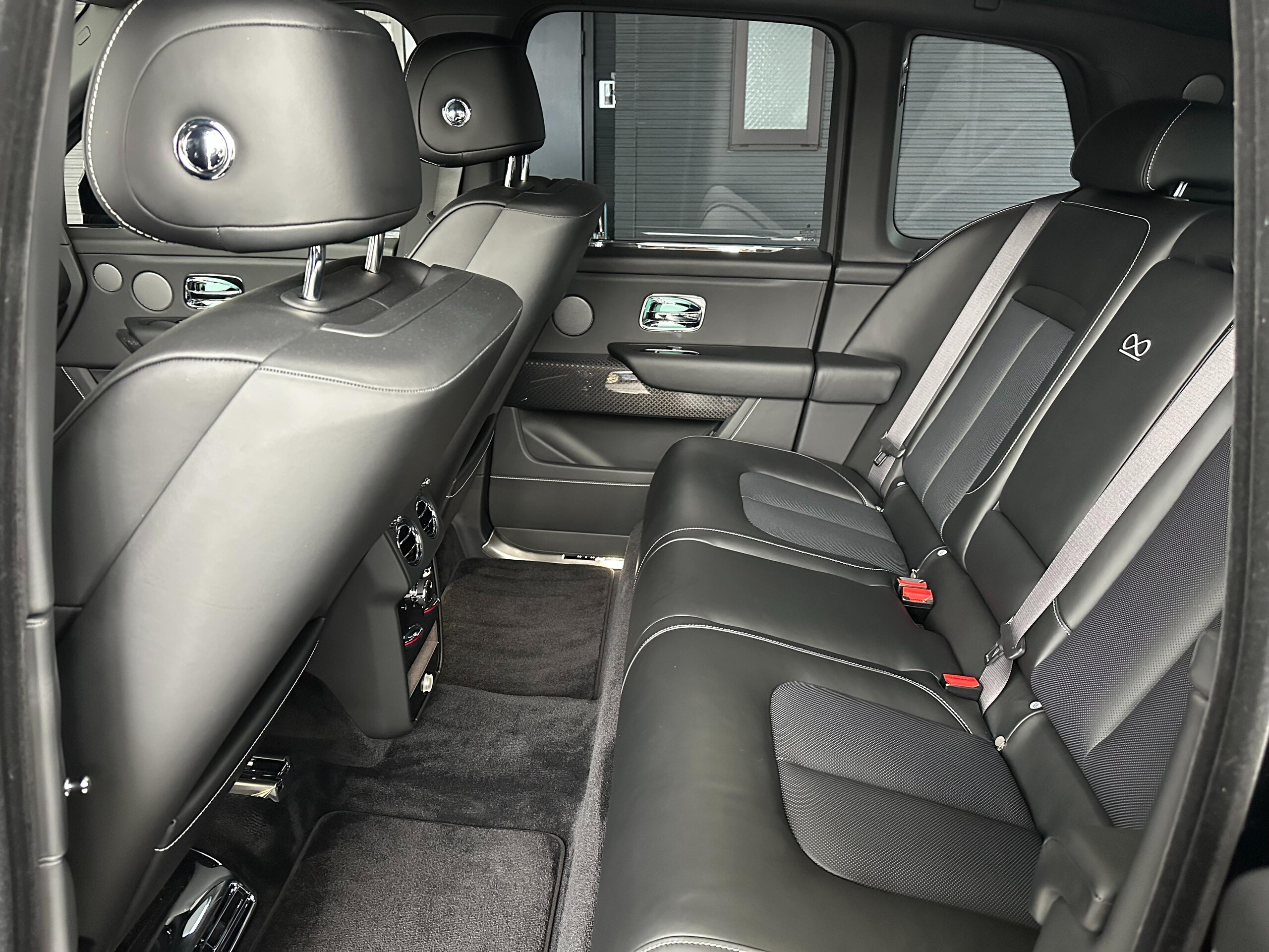Rolls-Royce Cullinan (photo: 17)