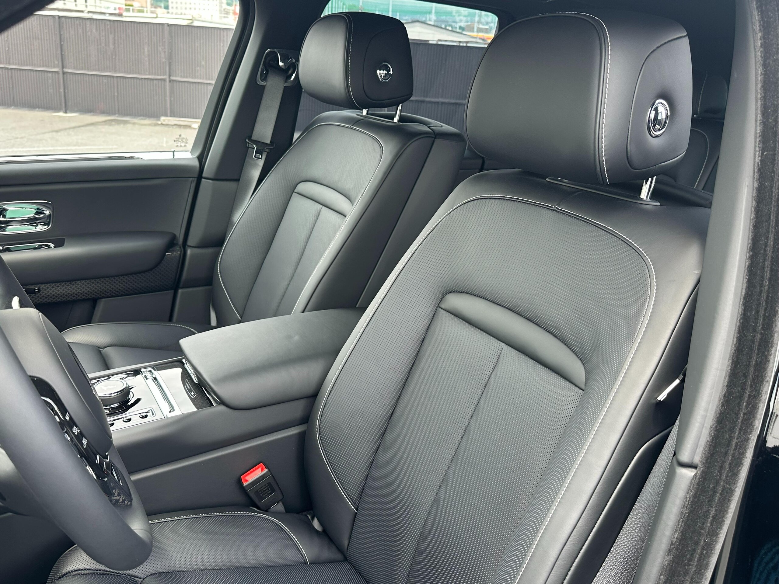 Rolls-Royce Cullinan (photo: 8)