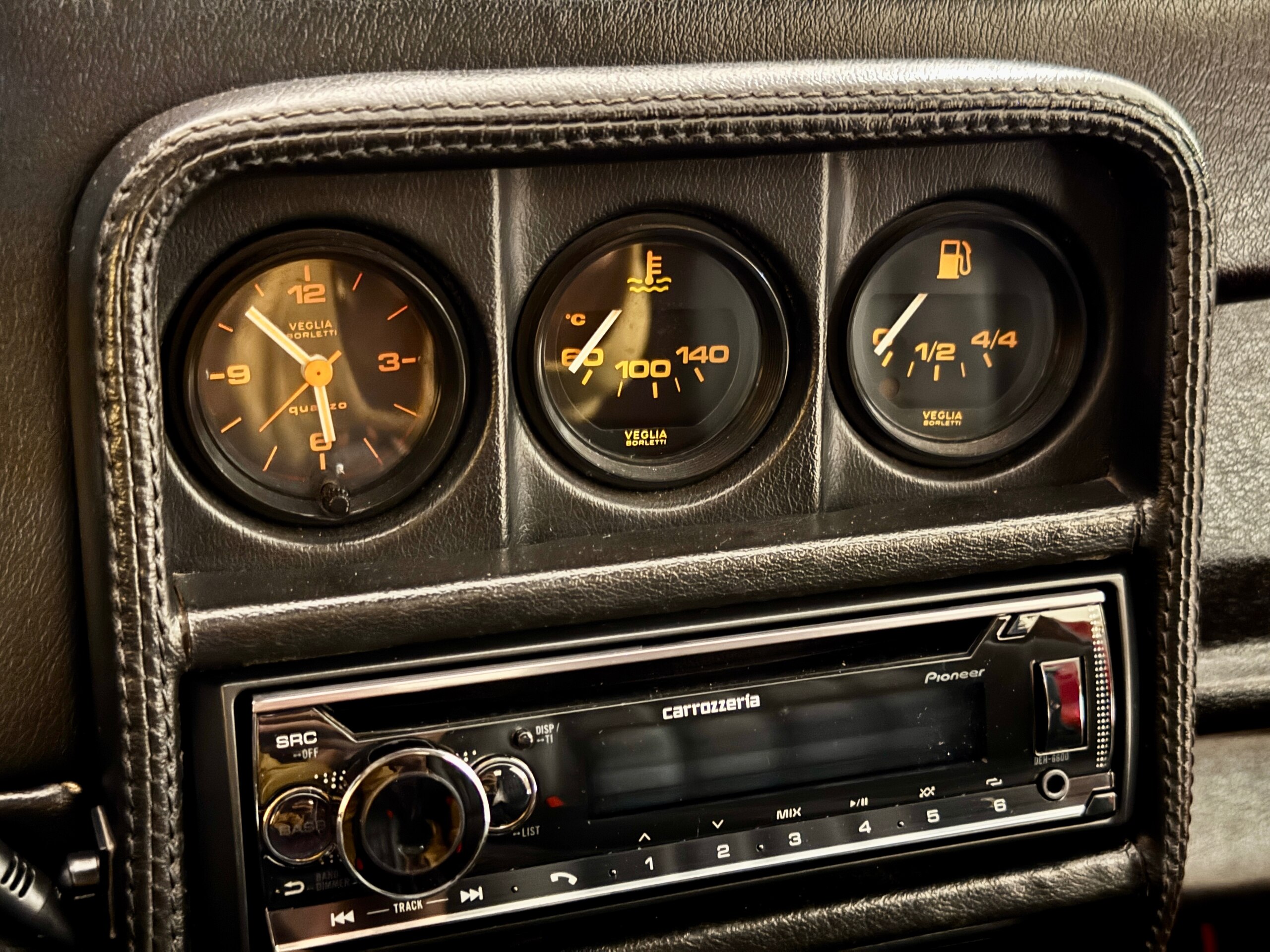 Ferrari 328GTS (photo: 12)