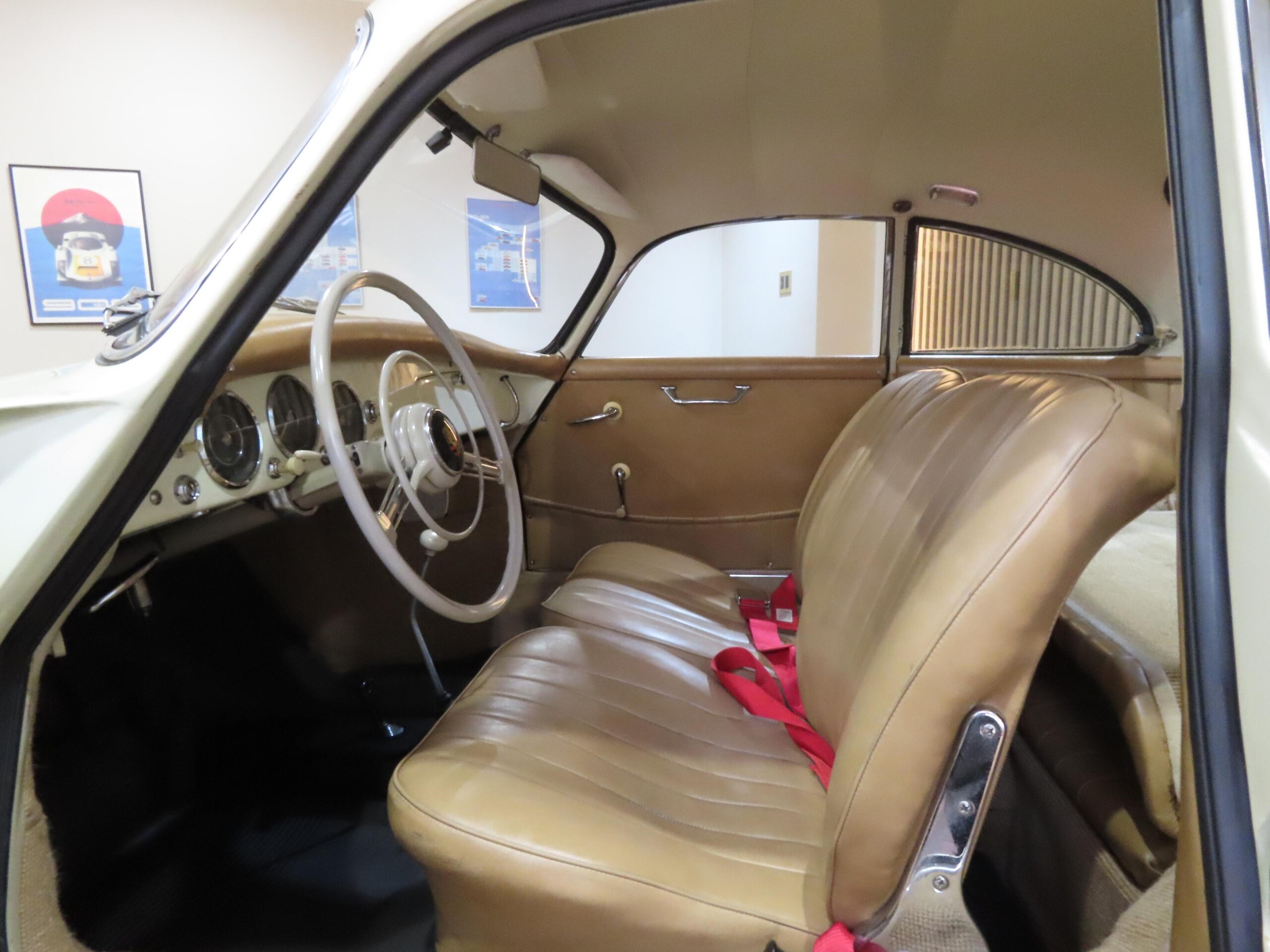 Porsche 356 (photo: 6)