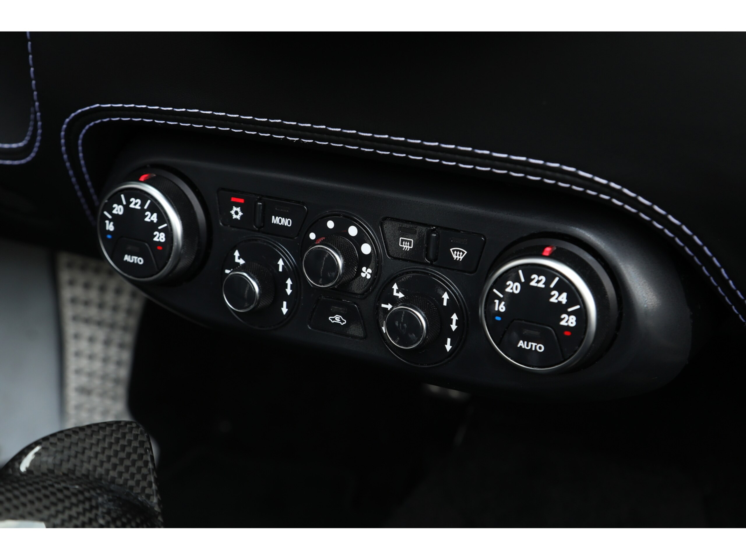 Ferrari 458 Spider (photo: 14)