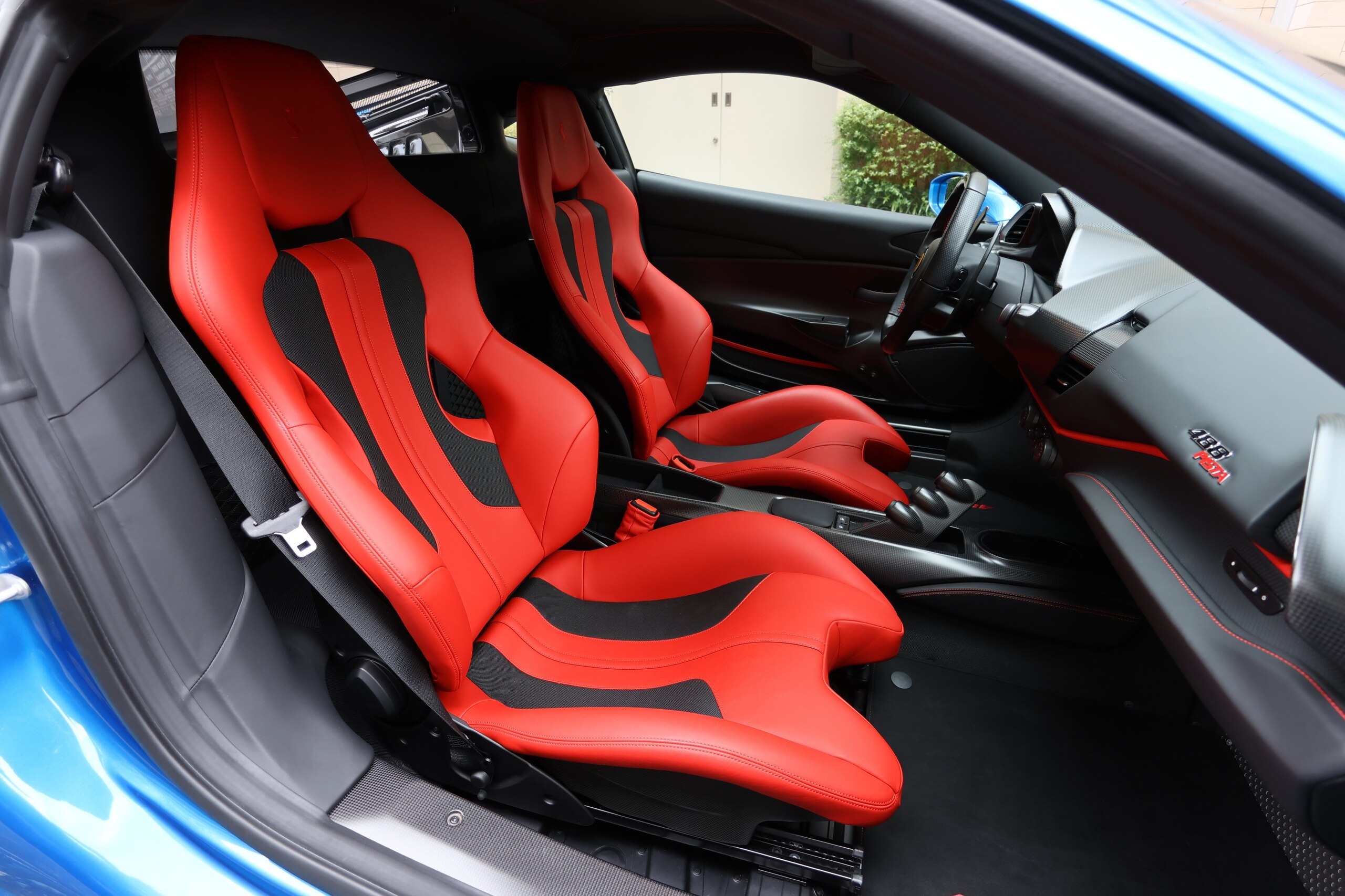 Ferrari 488 Pista (photo: 14)