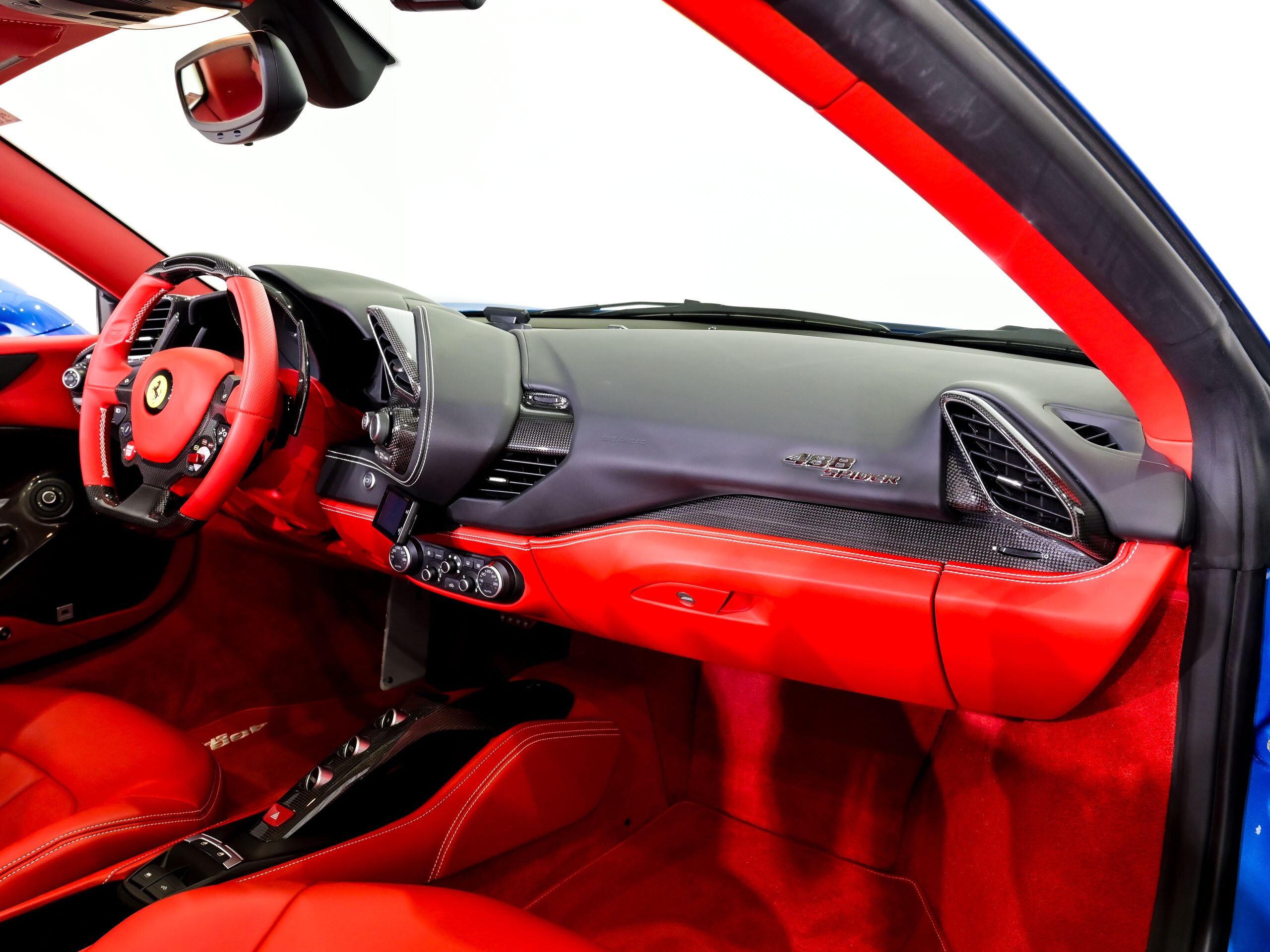 Ferrari 488 Spider (photo: 18)