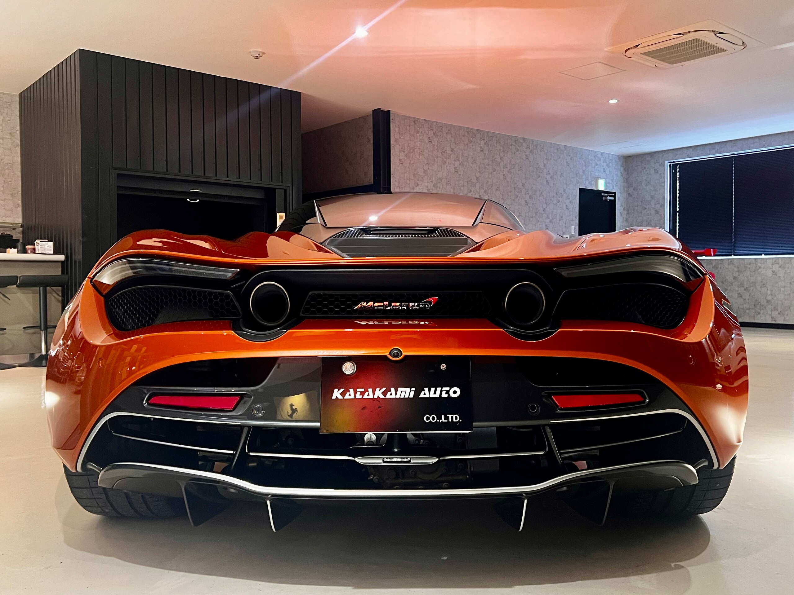 McLaren 720S (photo: 2)