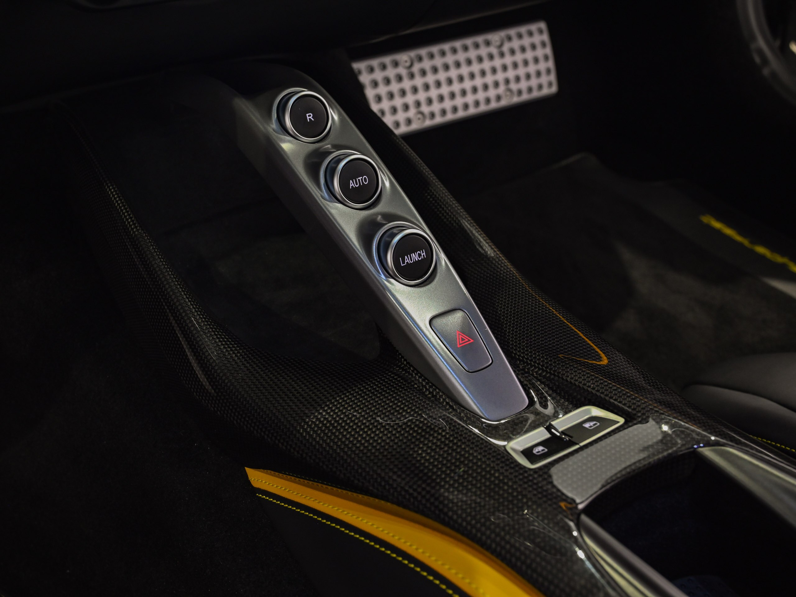 Ferrari 812 Superfast (photo: 13)