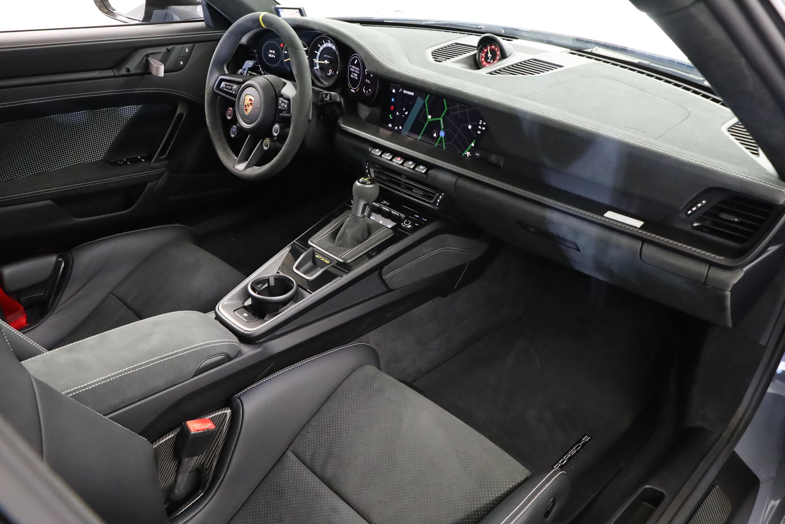 Porsche 911 GT3 RS (photo: 16)