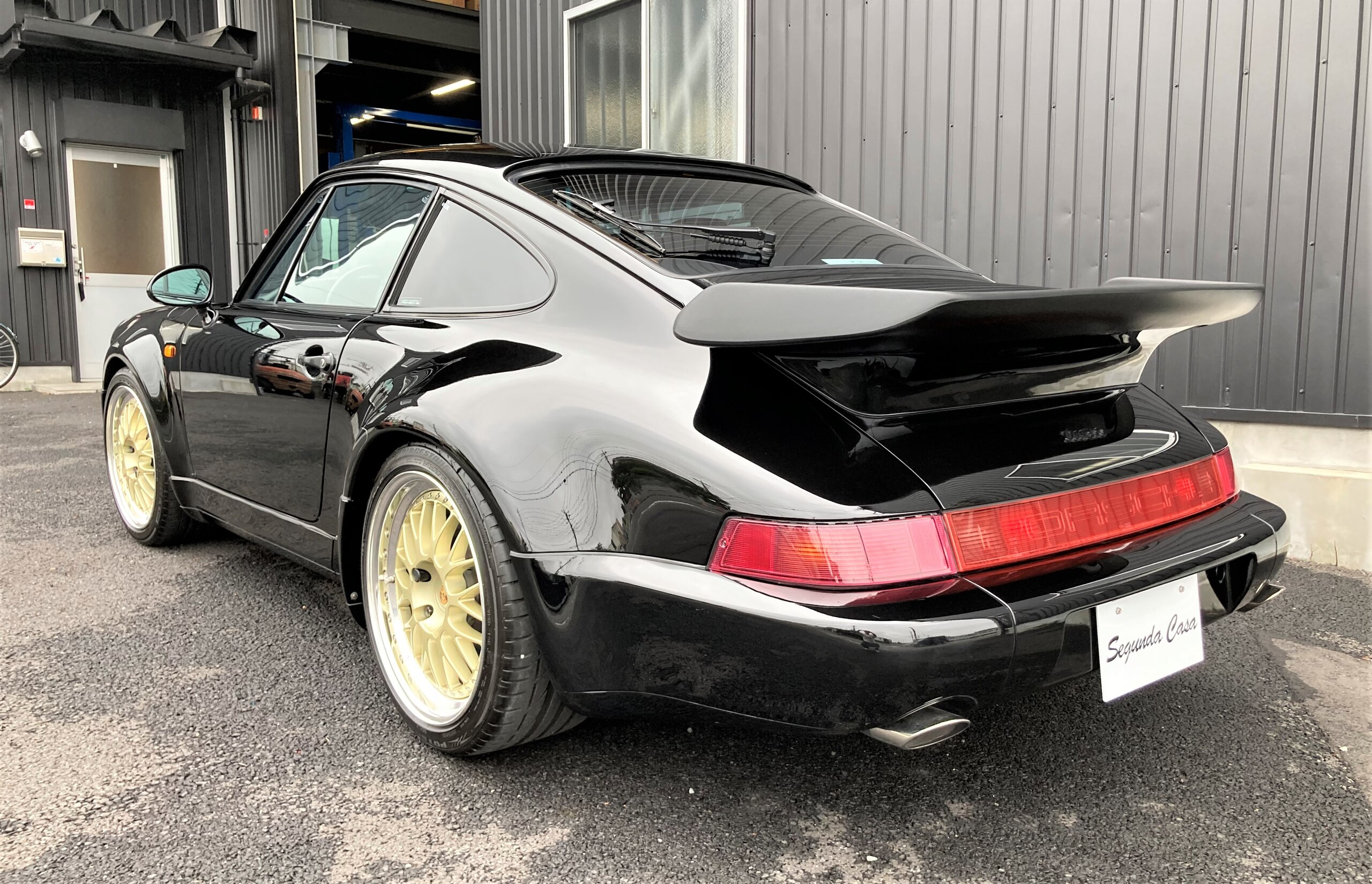 Porsche 911 Turbo (photo: 6)