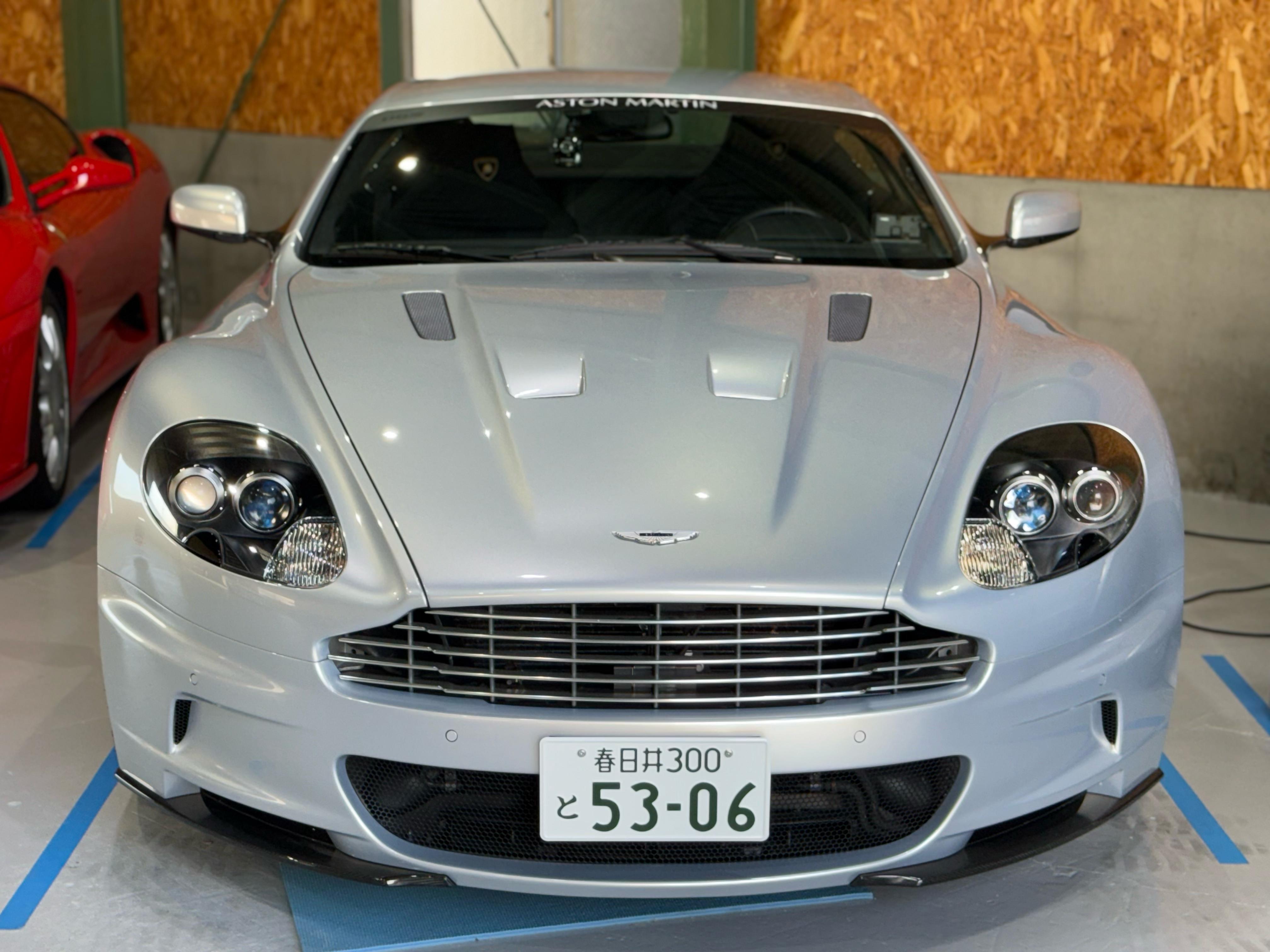 Aston Martin DBS (photo: 2)
