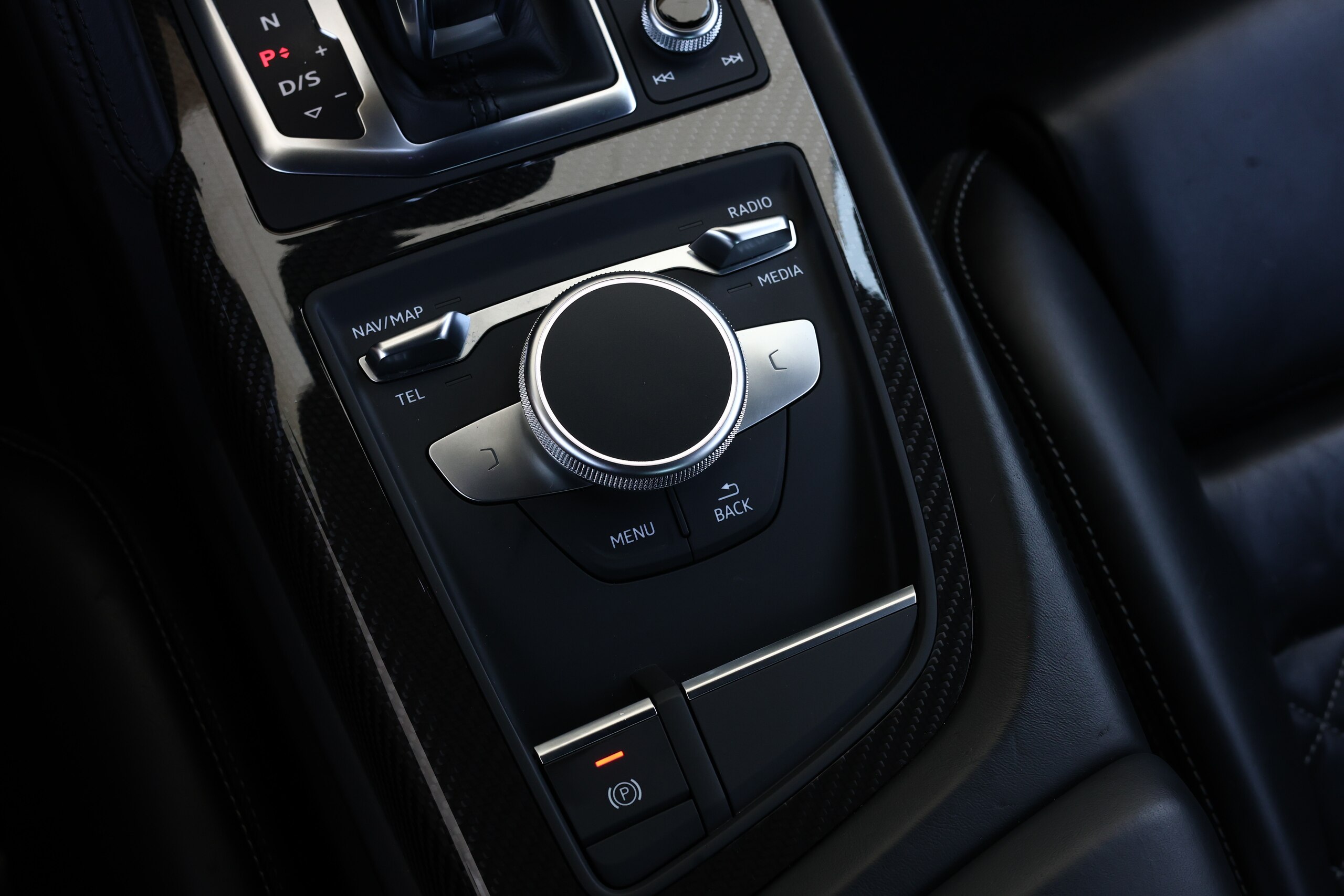 Audi R8 5.2 FSI Quattro (photo: 16)