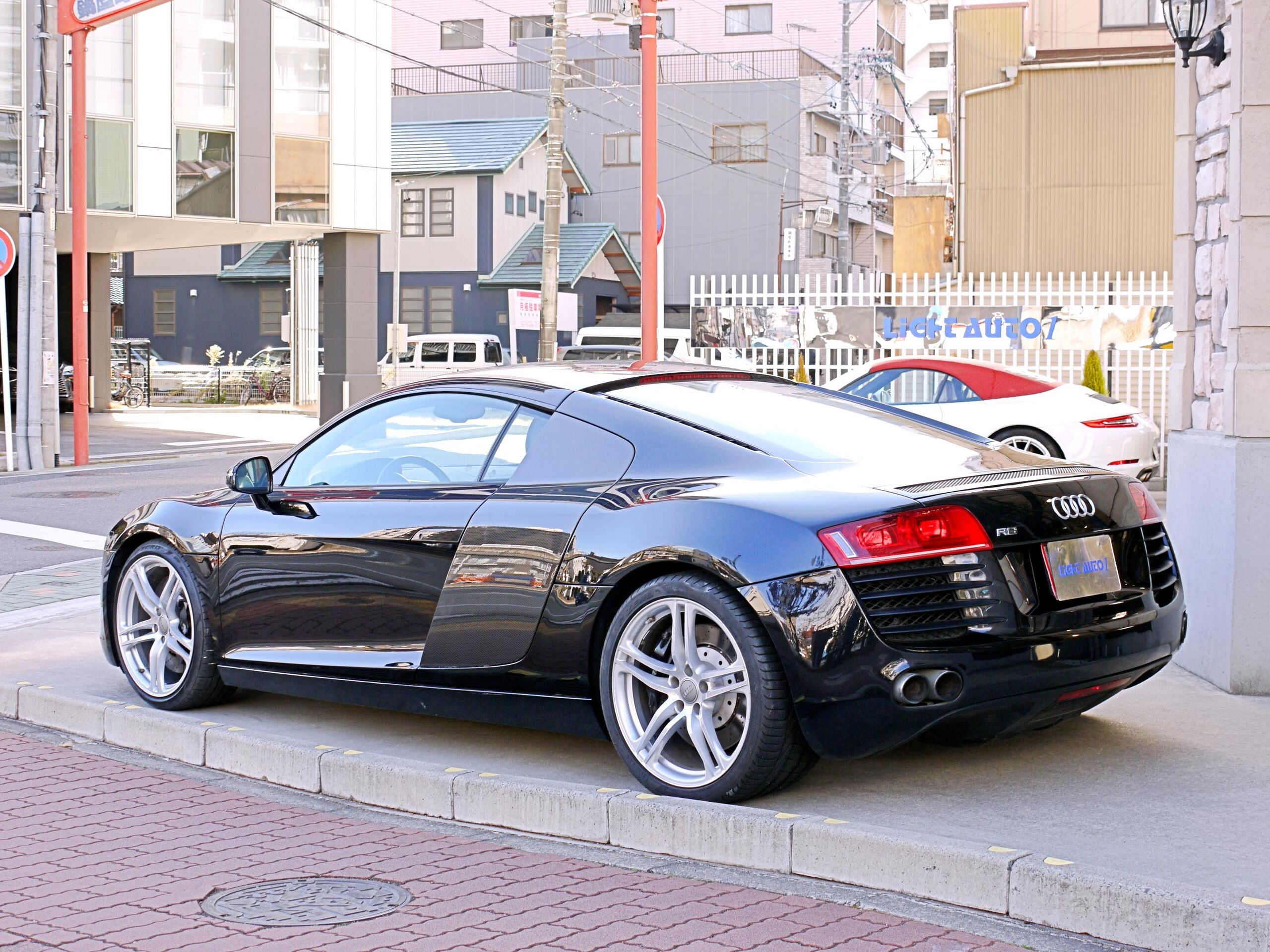 Audi R8 4.2 FSI Quattro (photo: 3)