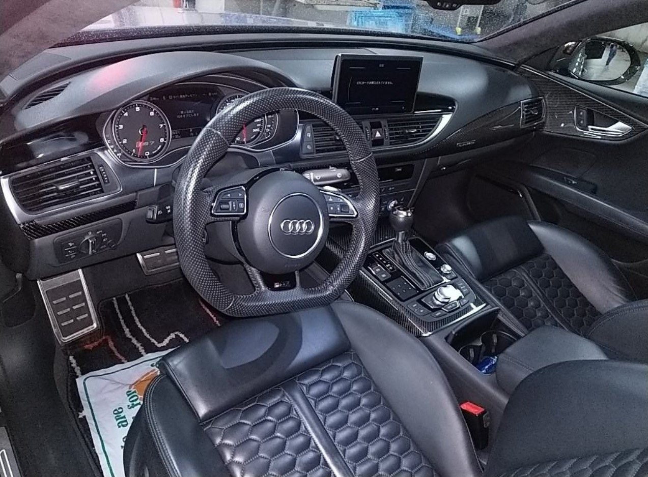 Audi RS7 (photo: 9)
