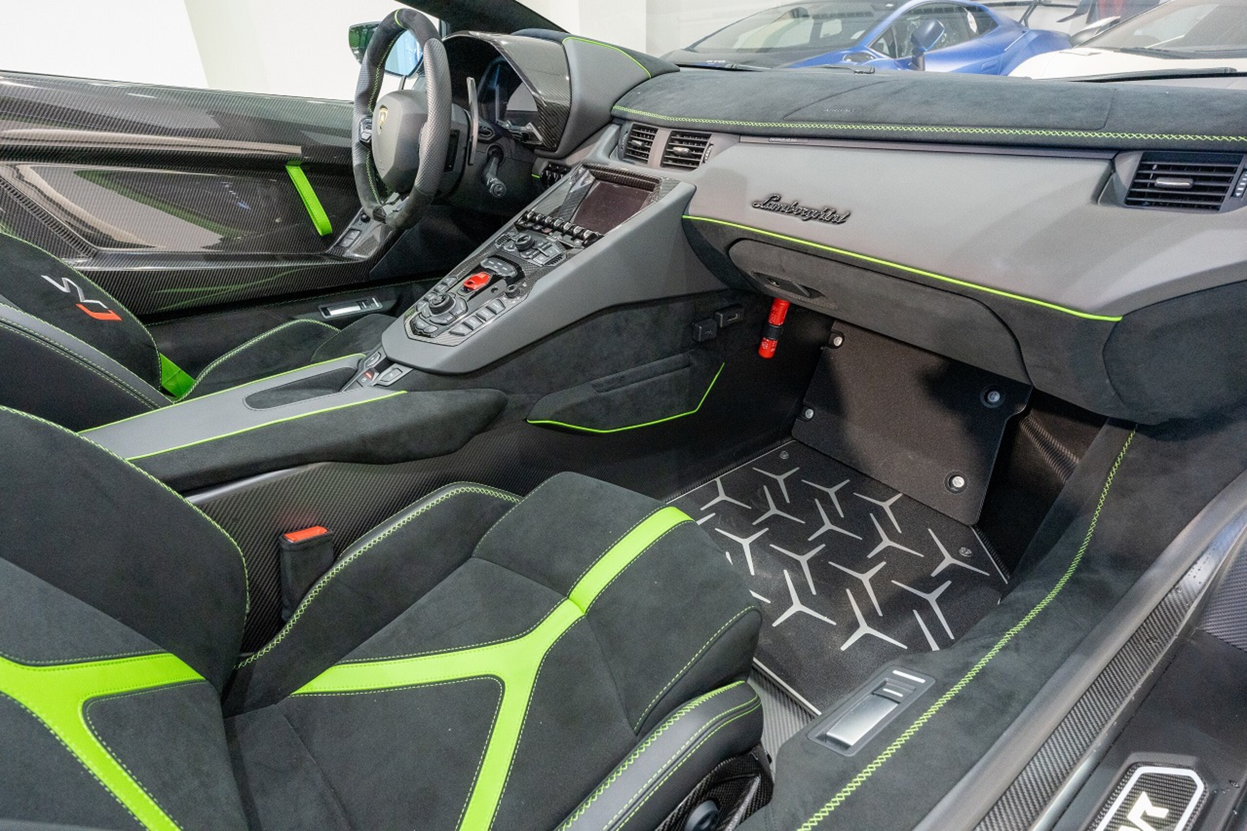 Lamborghini Aventador SVJ Roadster (photo: 14)
