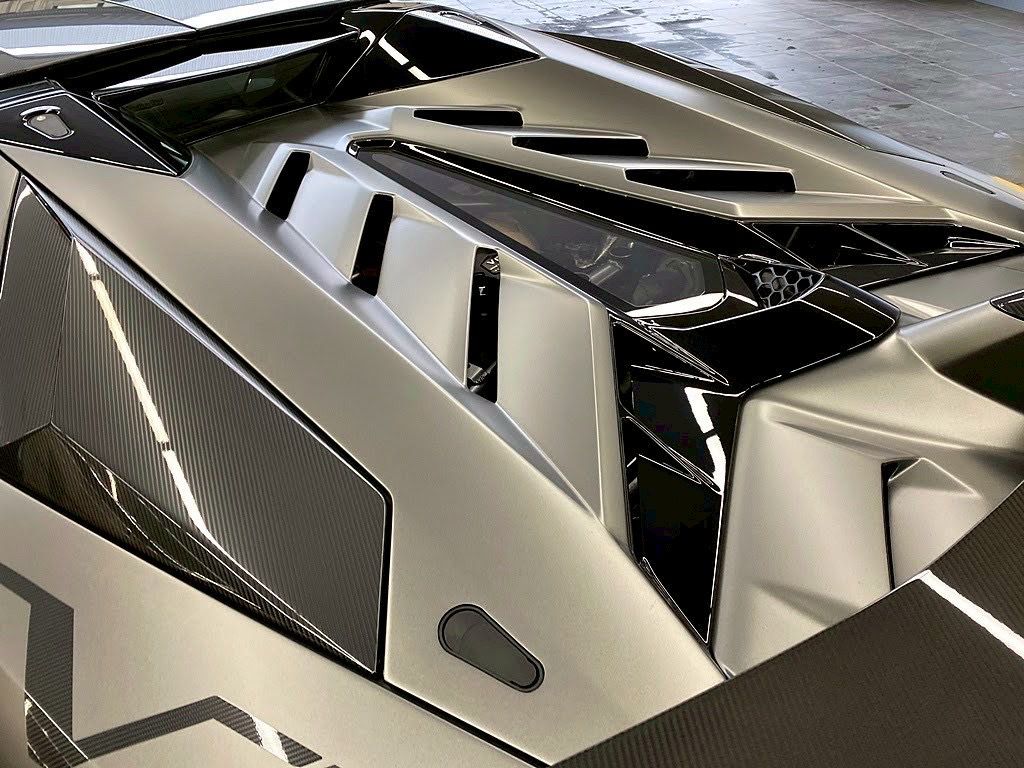 Lamborghini Aventador SVJ Roadster (photo: 22)