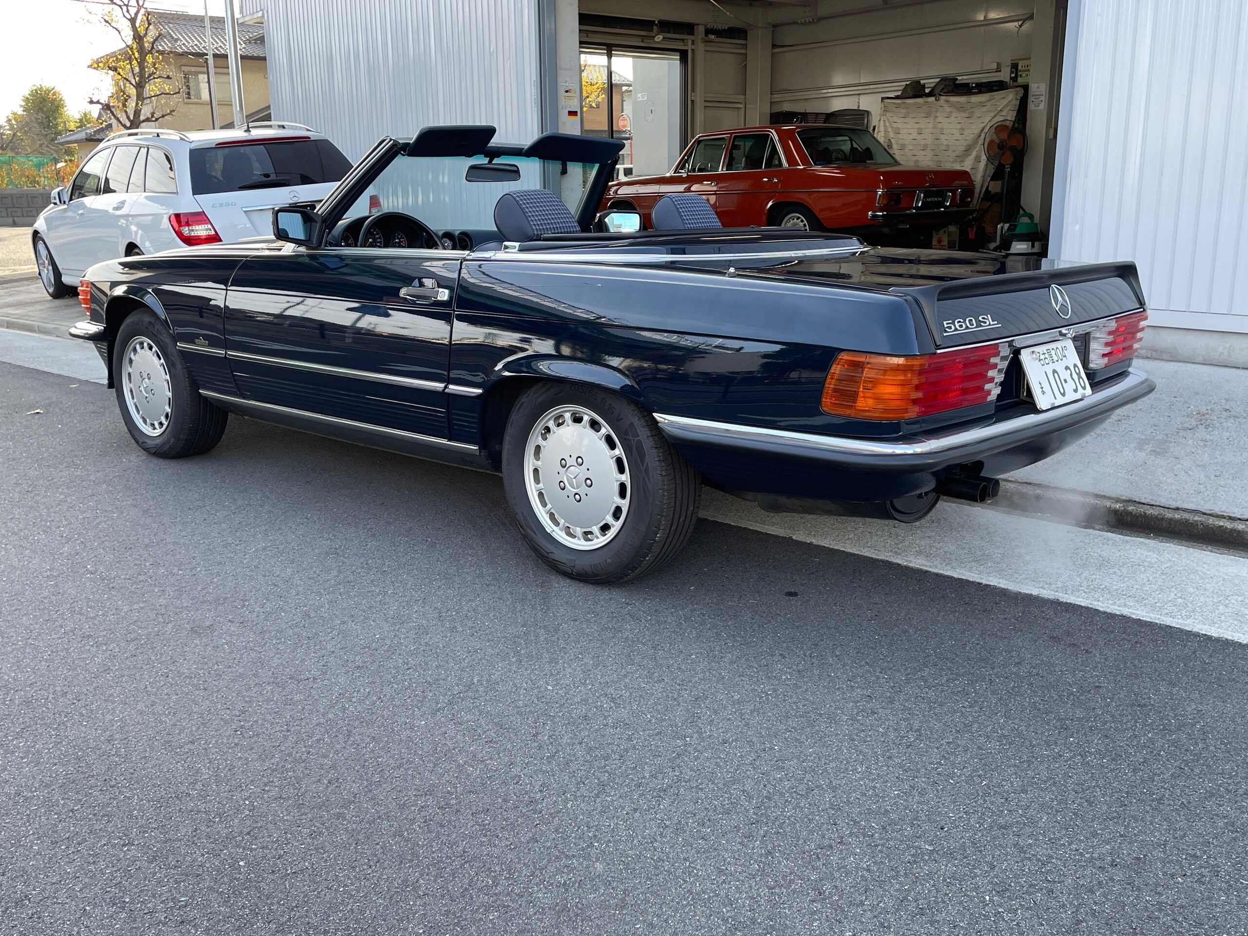 Mercedes Benz 560SL (photo: 5)