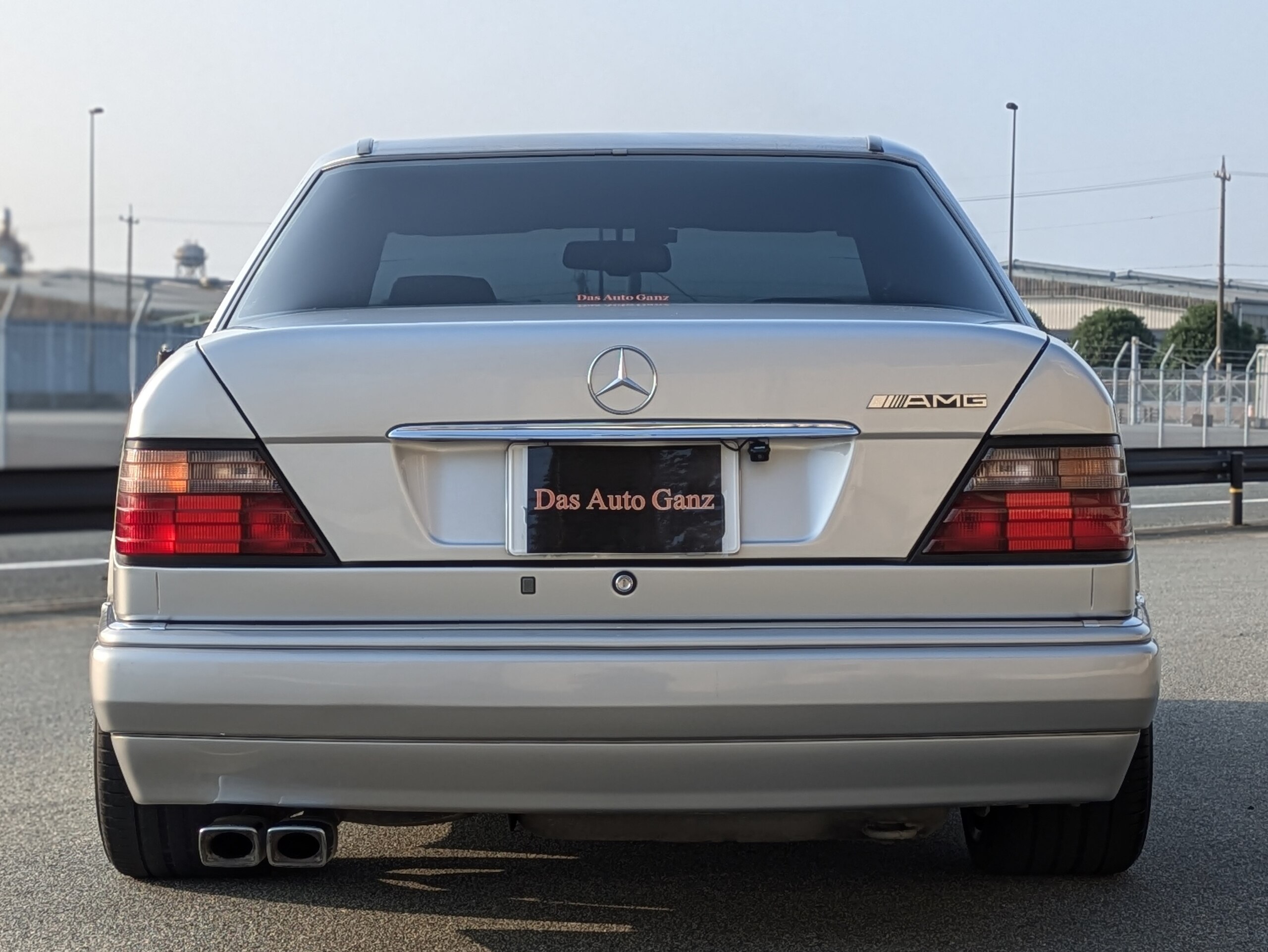 Mercedes Benz E500 (photo: 3)