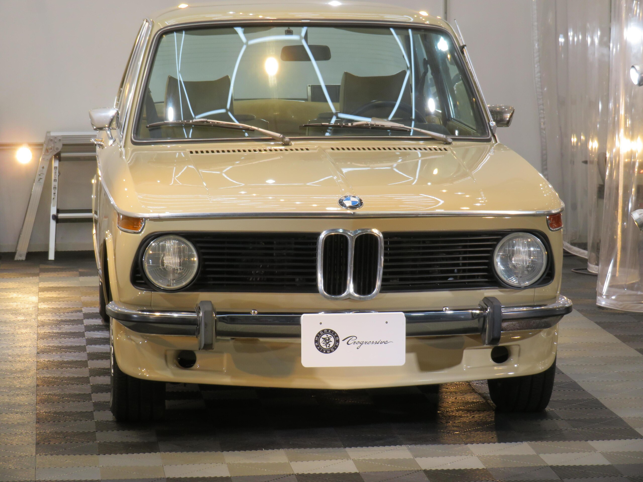 BMW 2002tii (photo: 2)