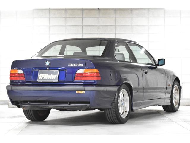 BMW 318is (photo: 10)