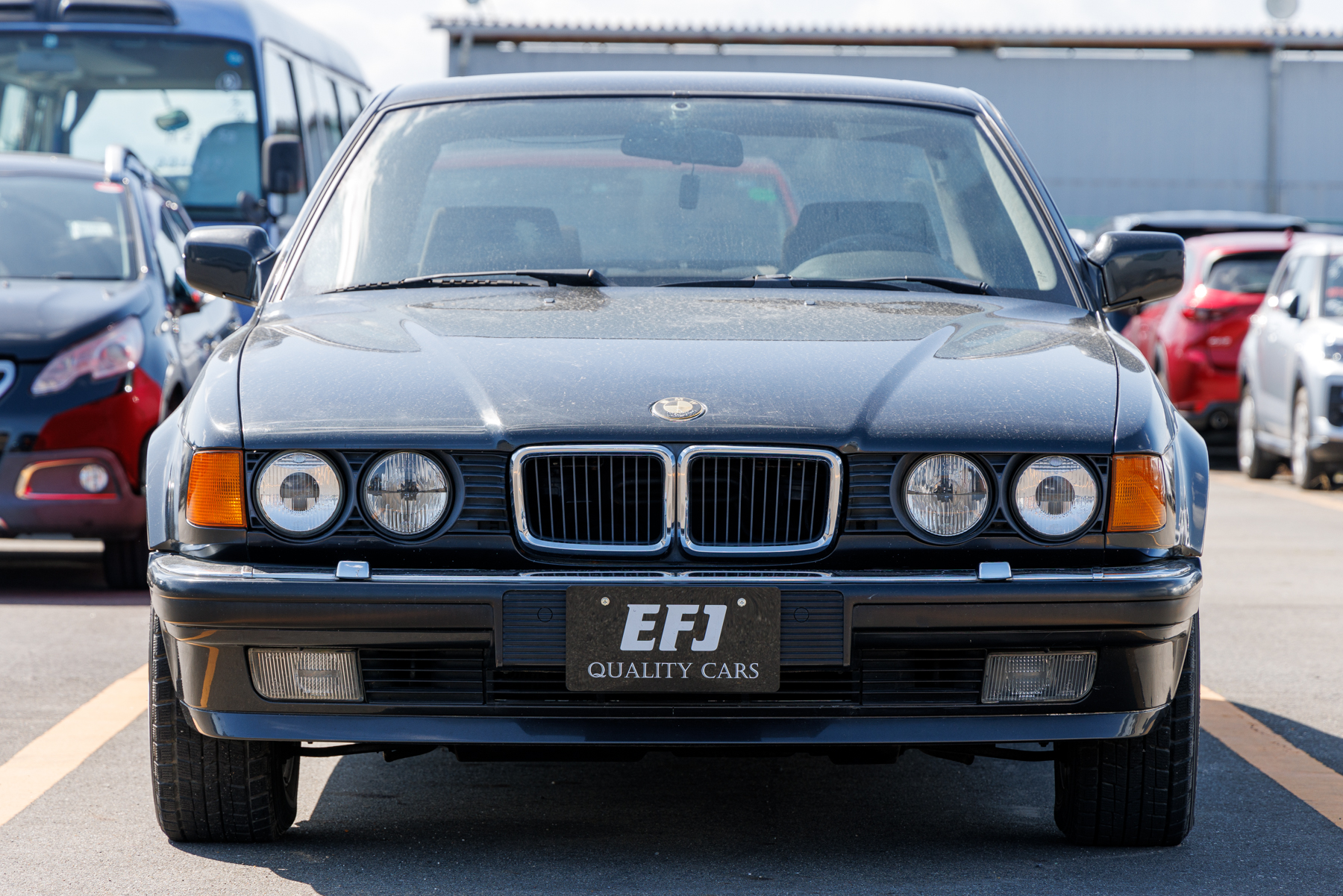 BMW 735i (photo: 1)