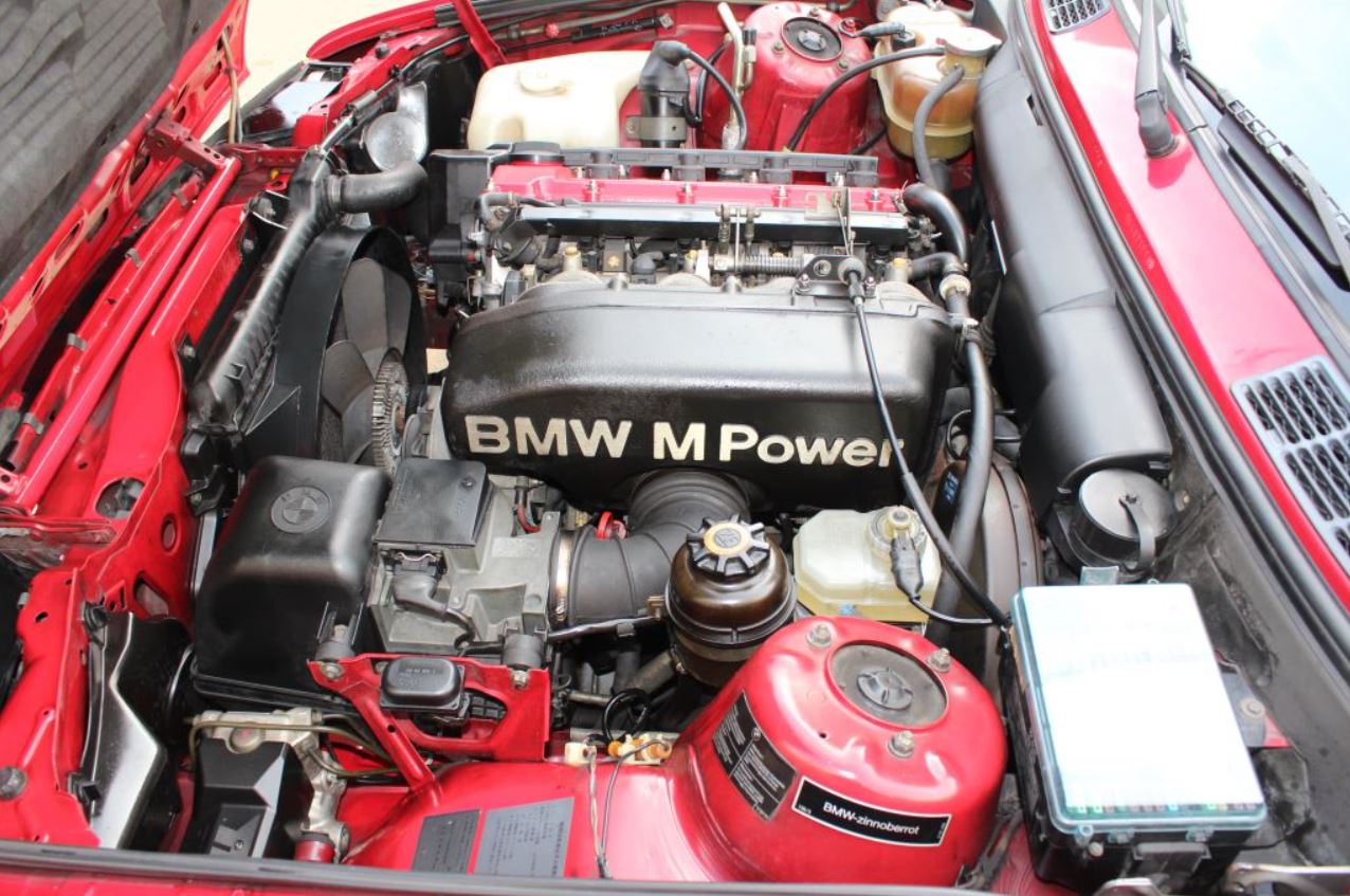 BMW M3 (photo: 4)