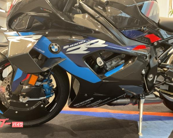 BMW M1000RR (photo: 13)