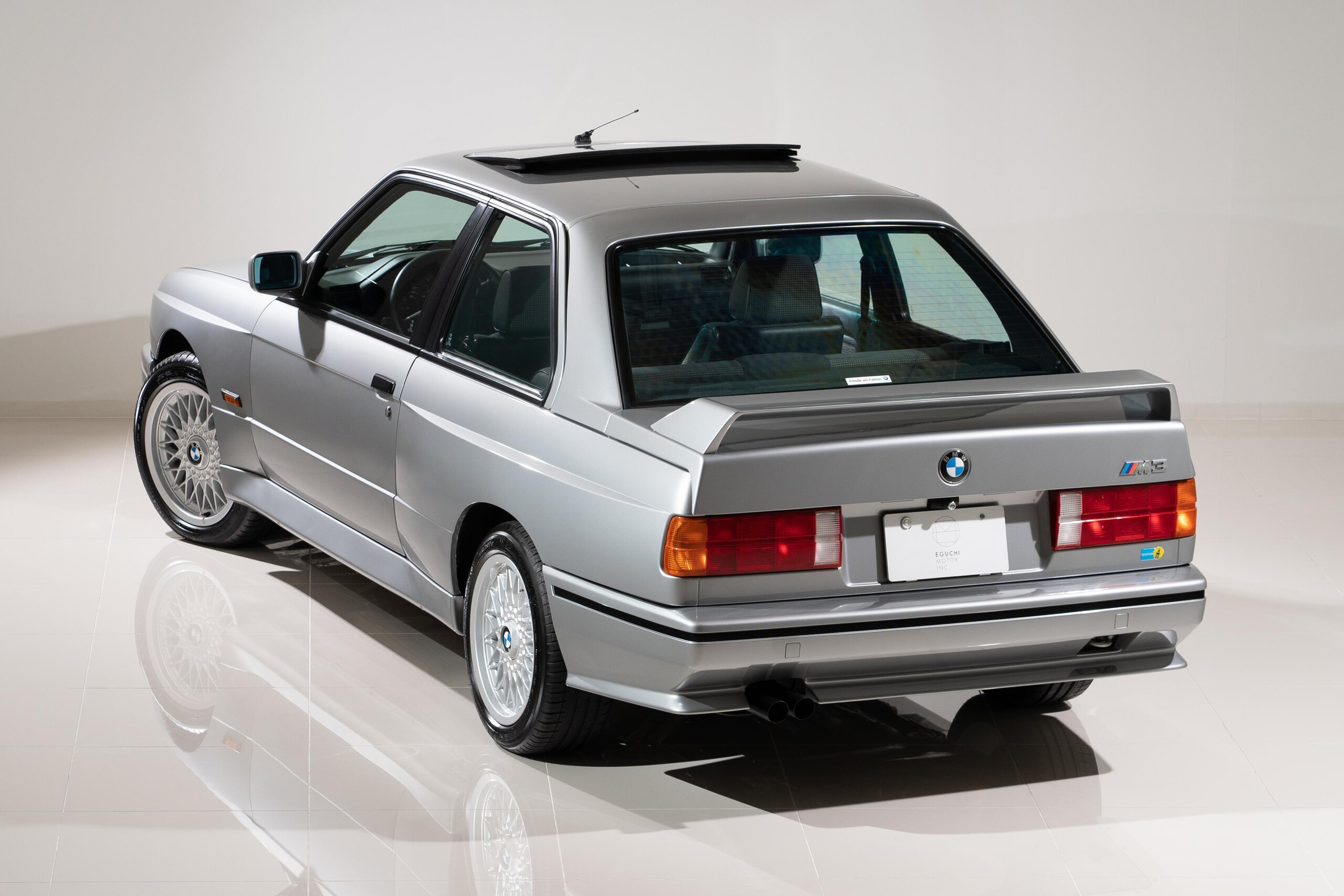 BMW M3 (photo: 4)