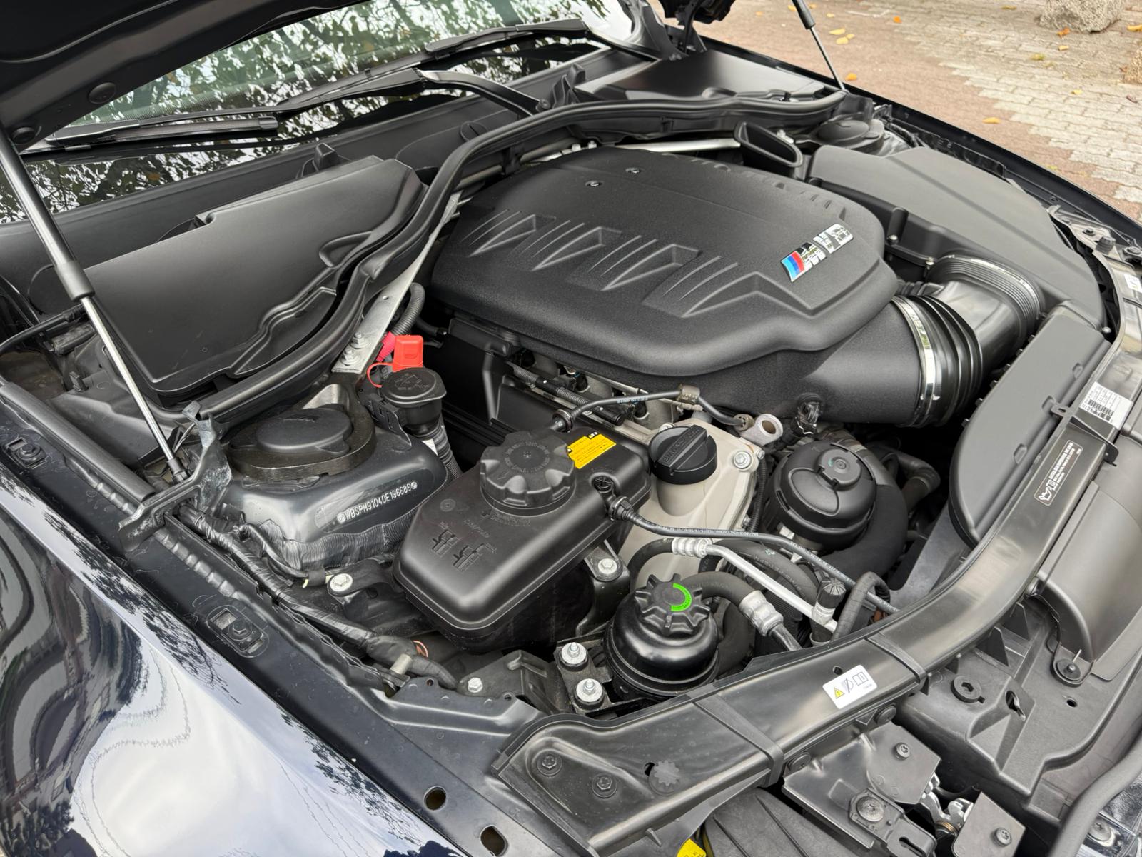 BMW M3 Sedan (photo: 17)