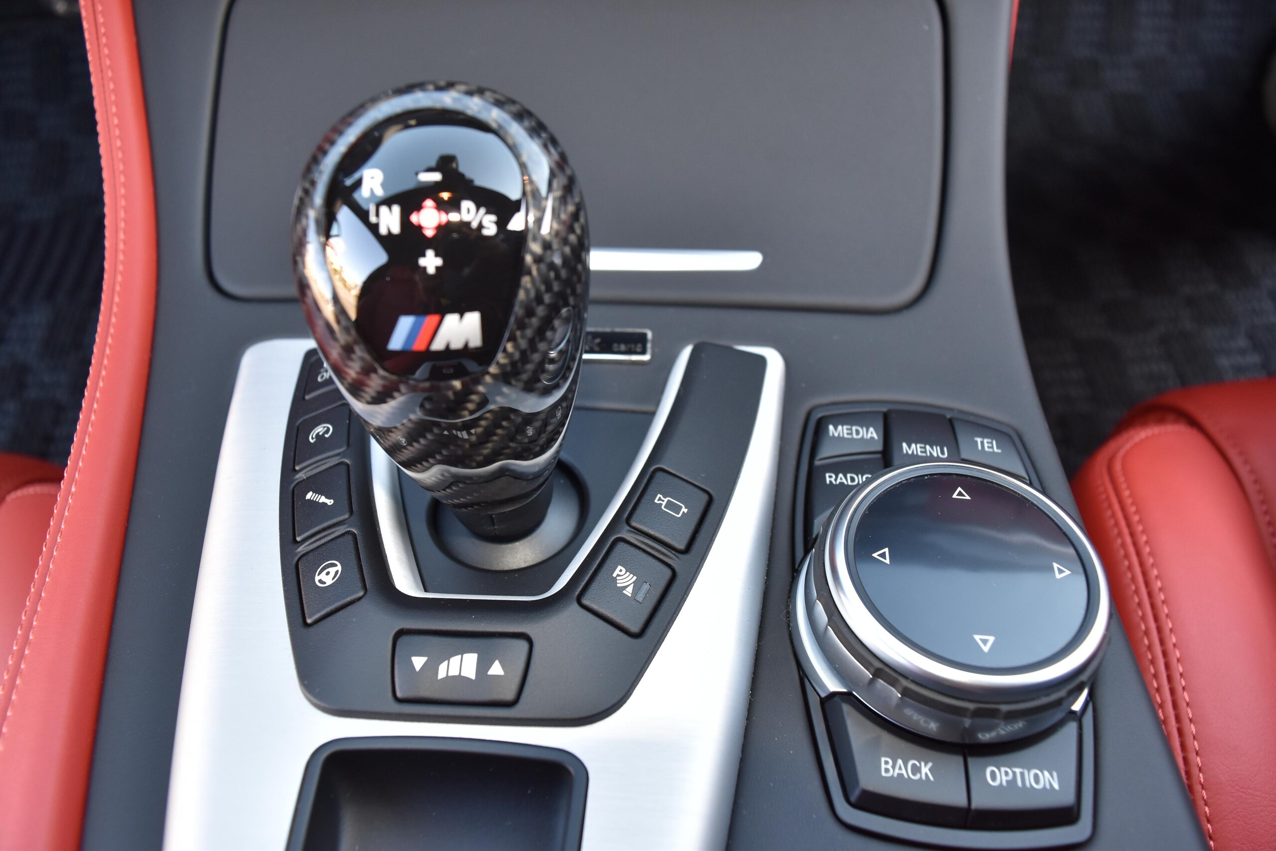 BMW M5 (photo: 19)