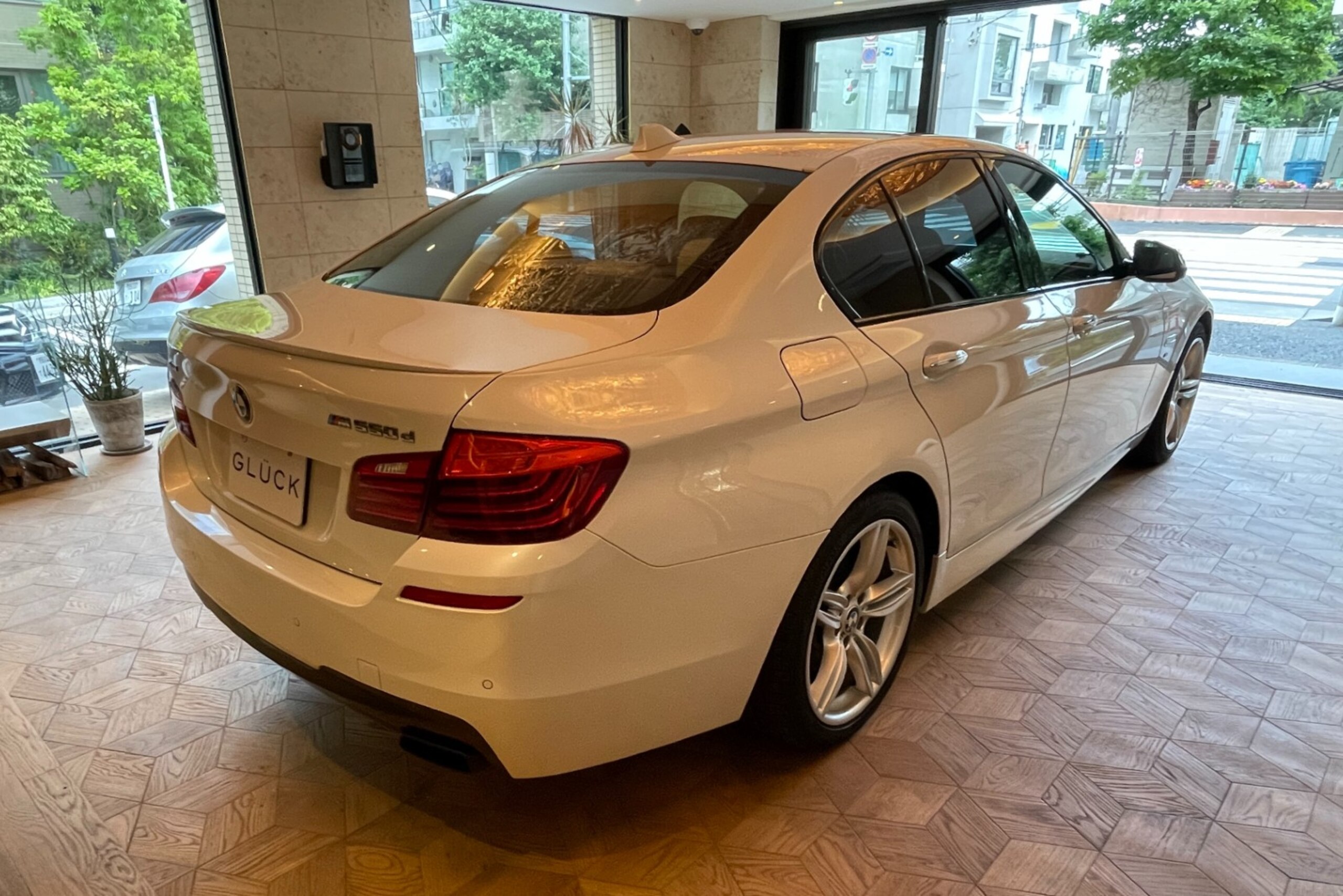 BMW M550d xDrive (photo: 7)