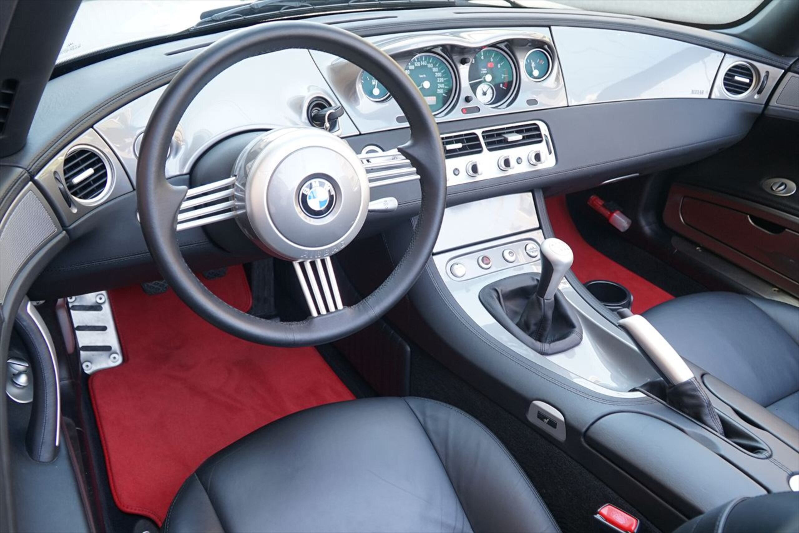 BMW Z8 (photo: 10)