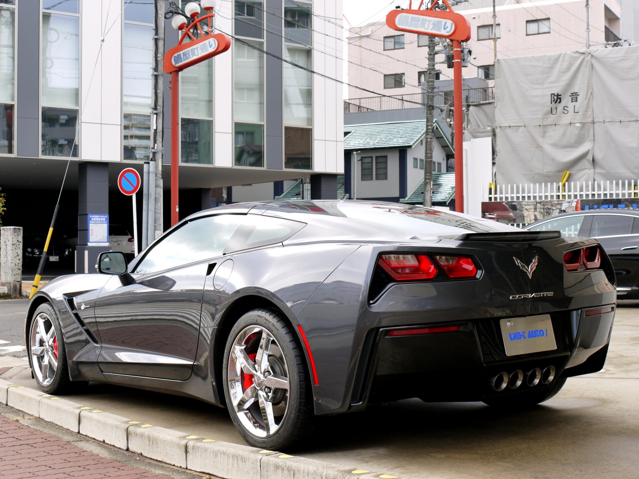 Chevrolet Corvette (photo: 2)