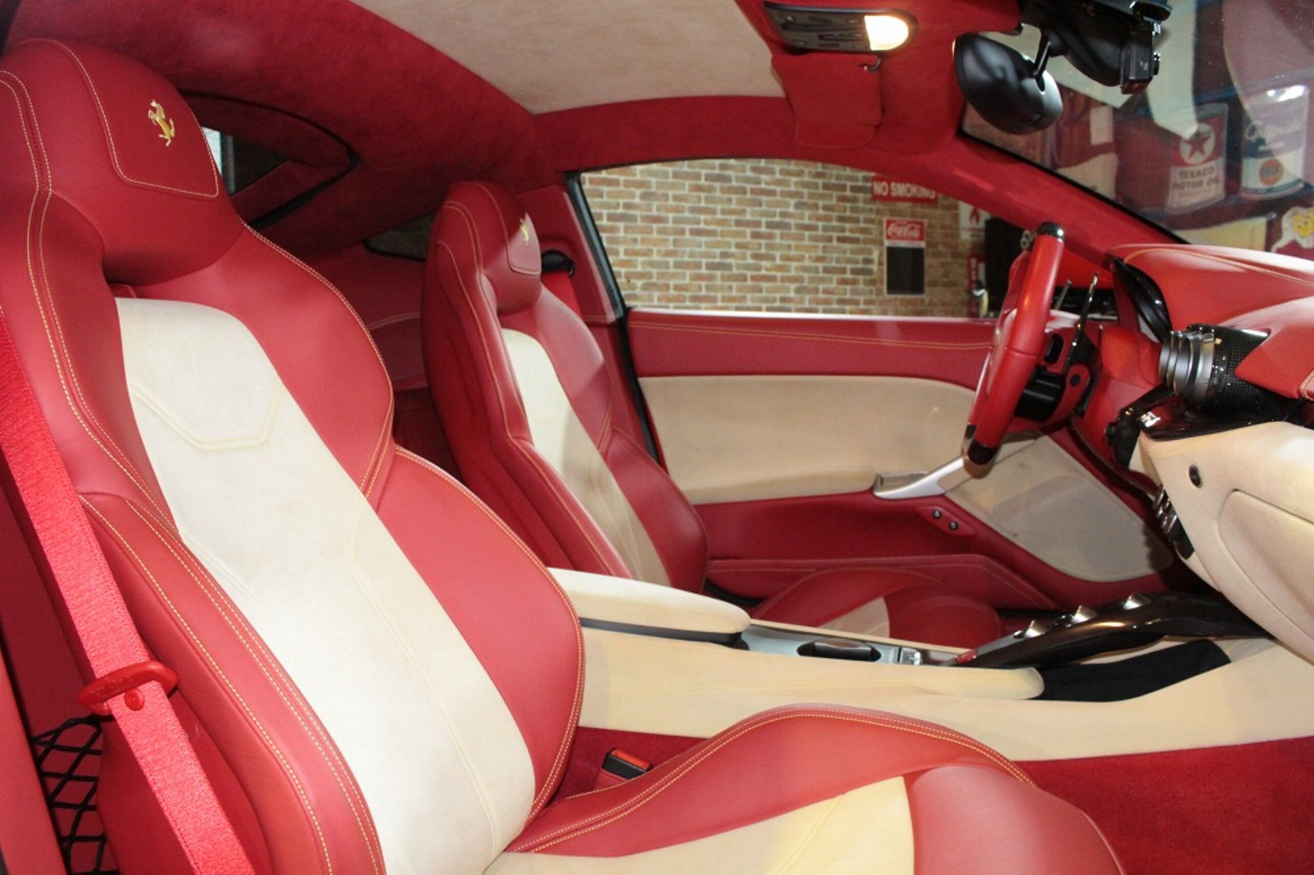 Ferrari F12 Berlinetta (photo: 18)