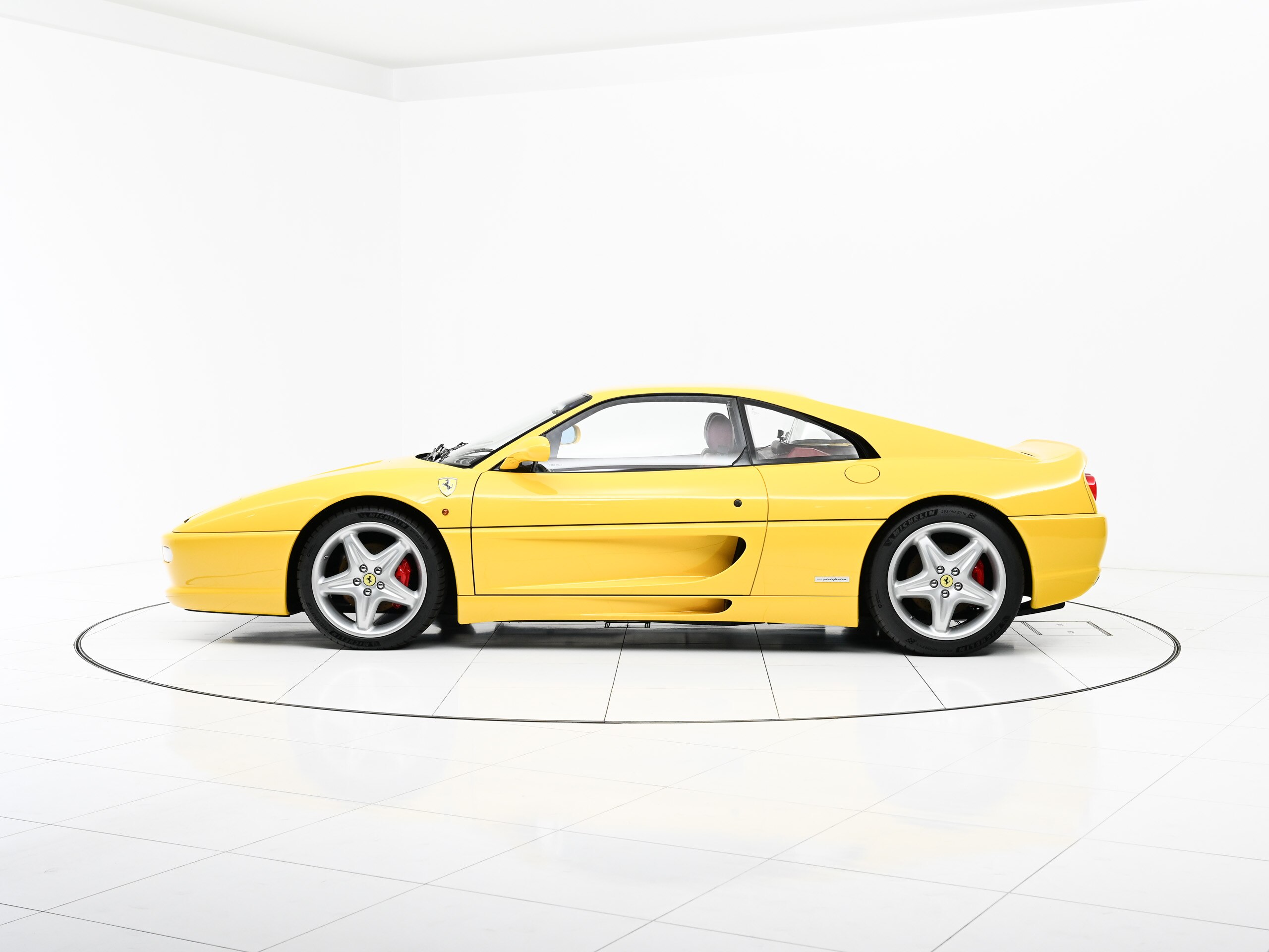 Ferrari F355 Berlinetta (photo: 3)