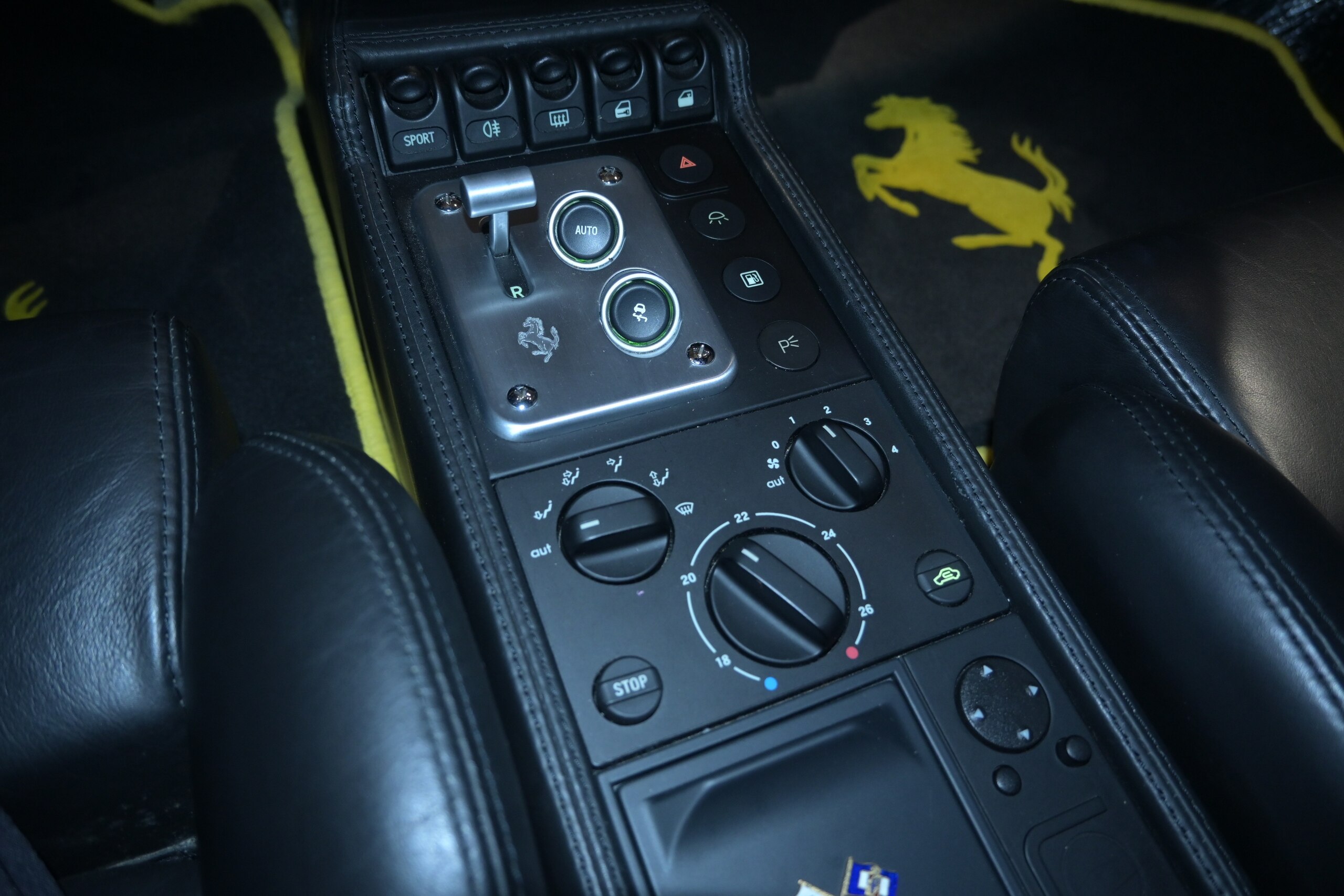 Ferrari F355 Berlinetta (photo: 12)