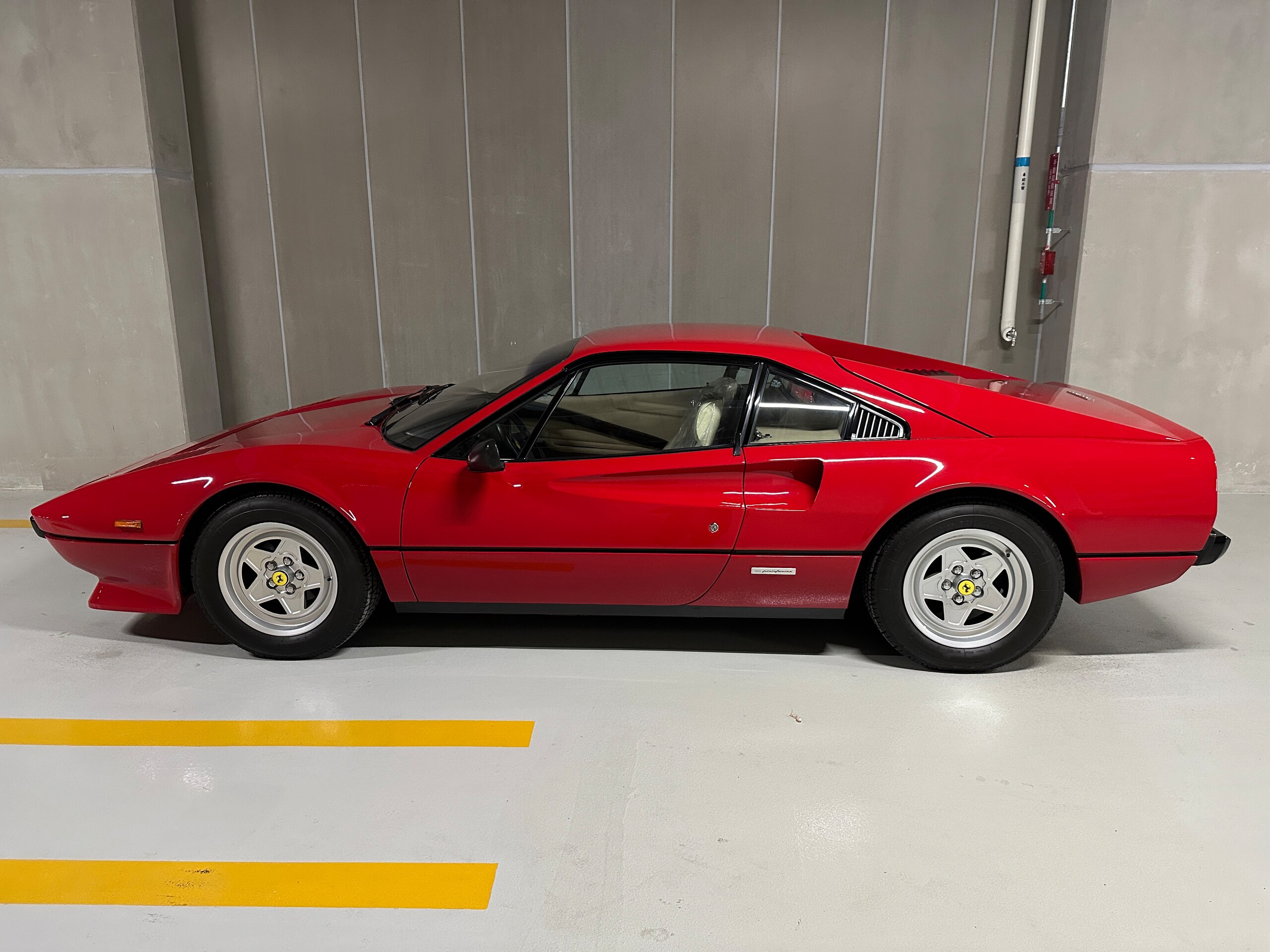 Ferrari 308 GTB (photo: 6)