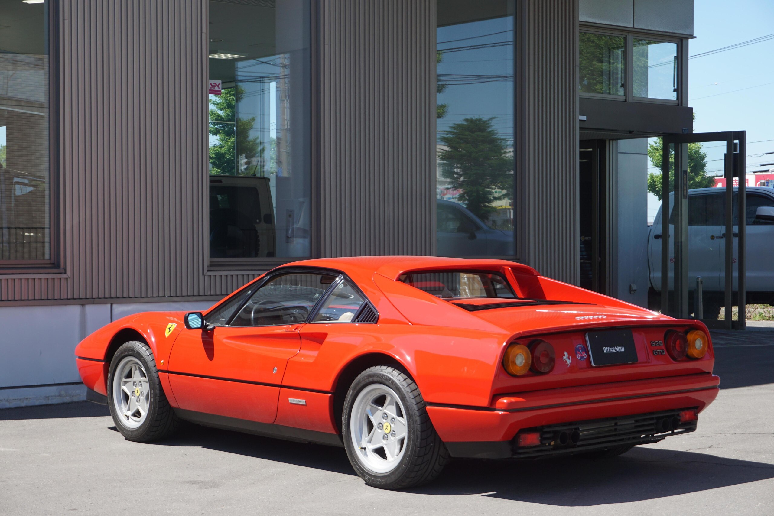 Ferrari 328 GTB (photo: 4)