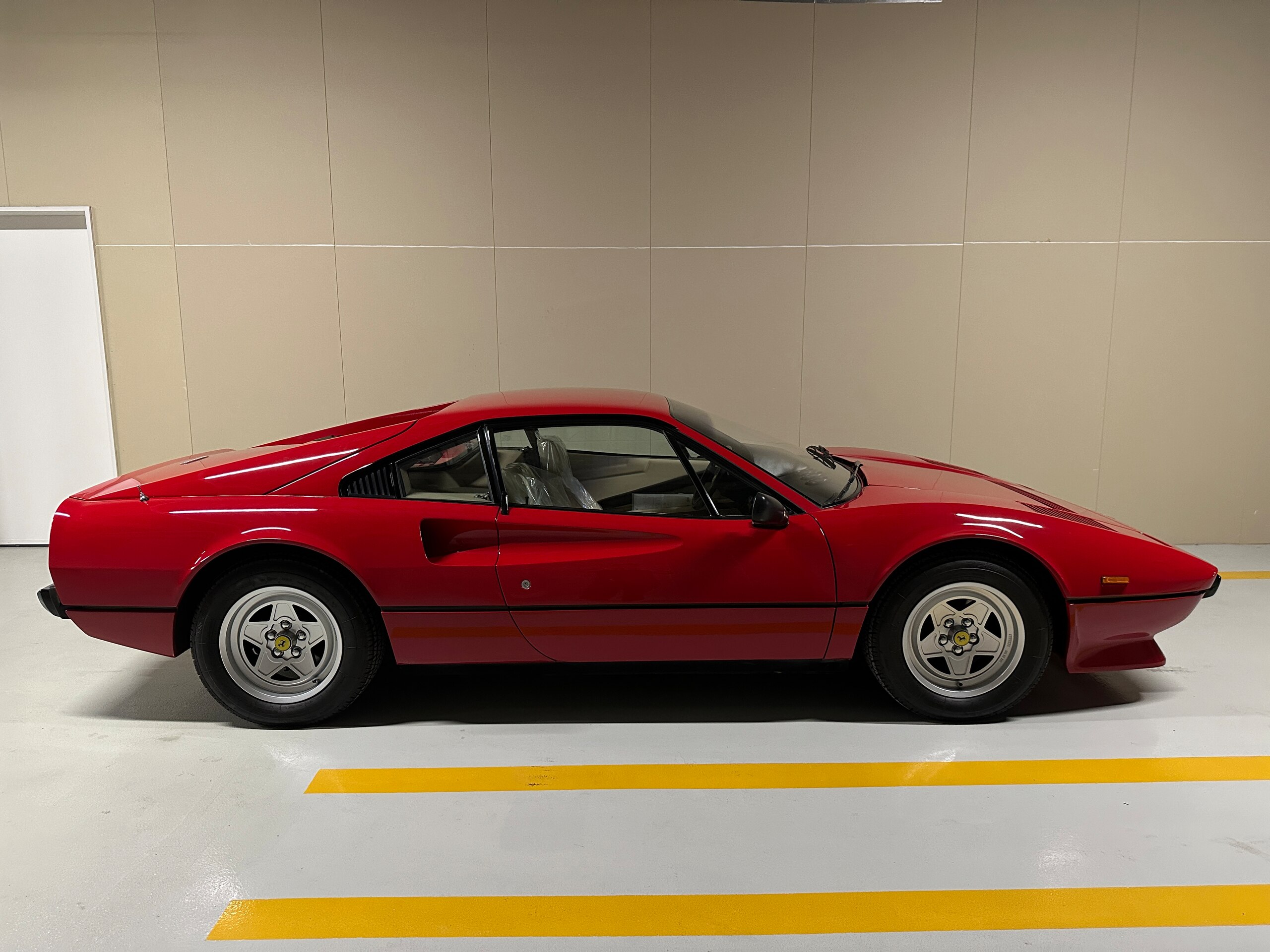 Ferrari 308 GTB (photo: 7)