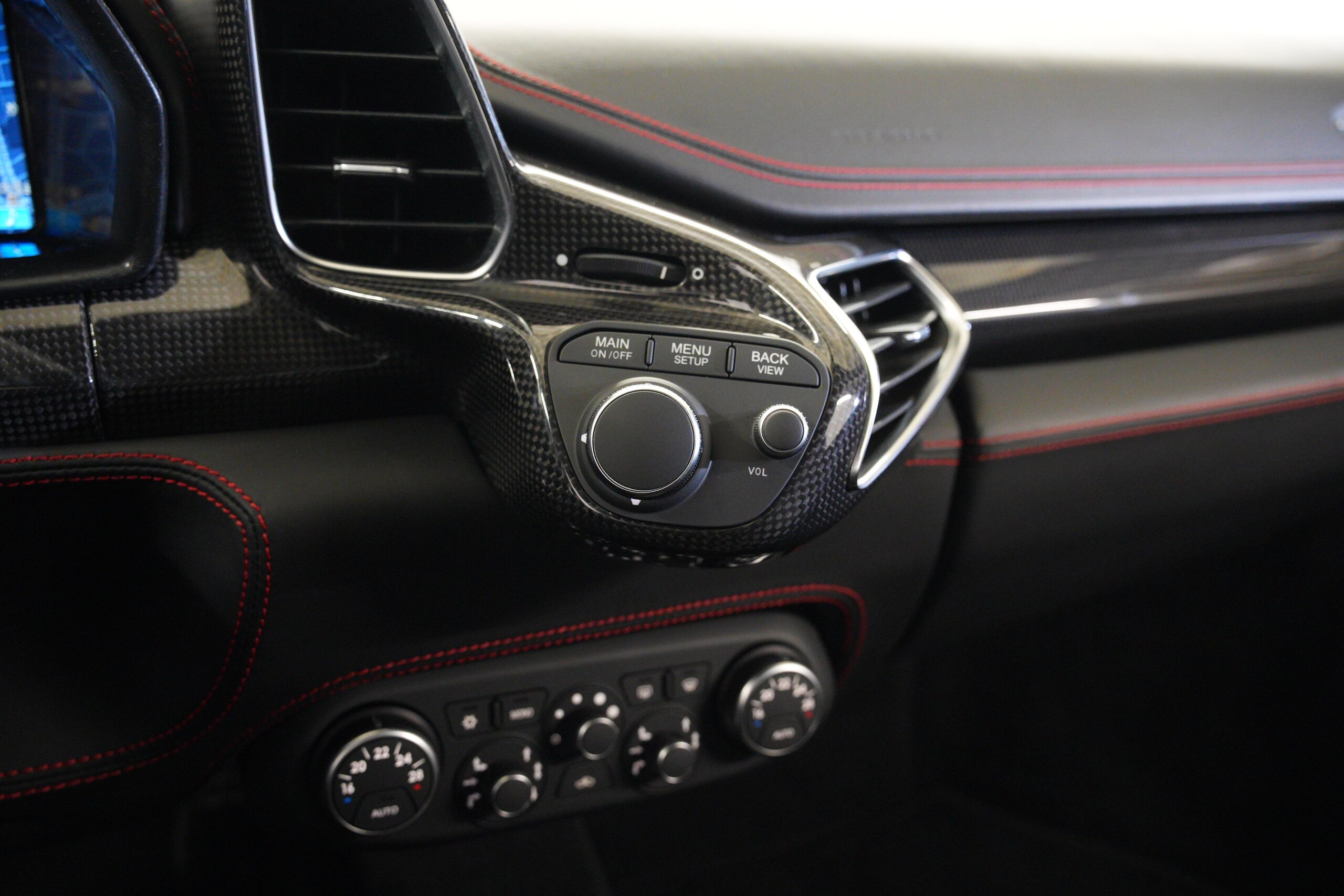 Ferrari 458 Italia F1 DCT (photo: 12)