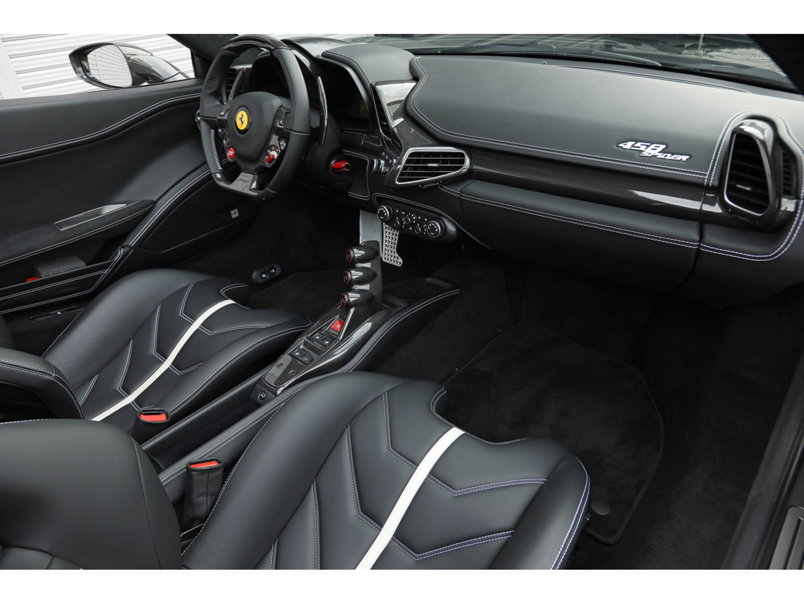 Ferrari 458 Spider (photo: 18)