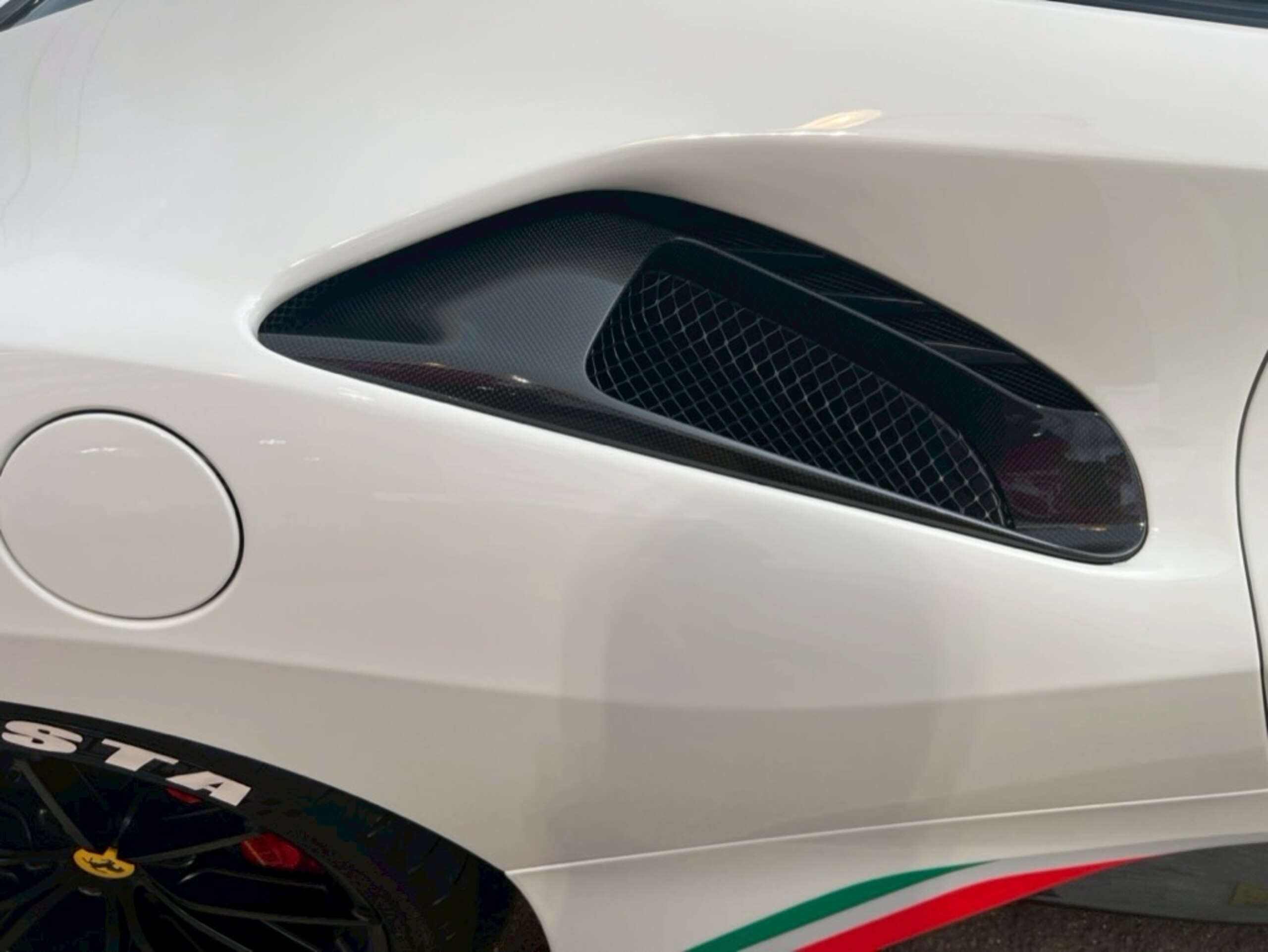 Ferrari 488 Pista (photo: 8)