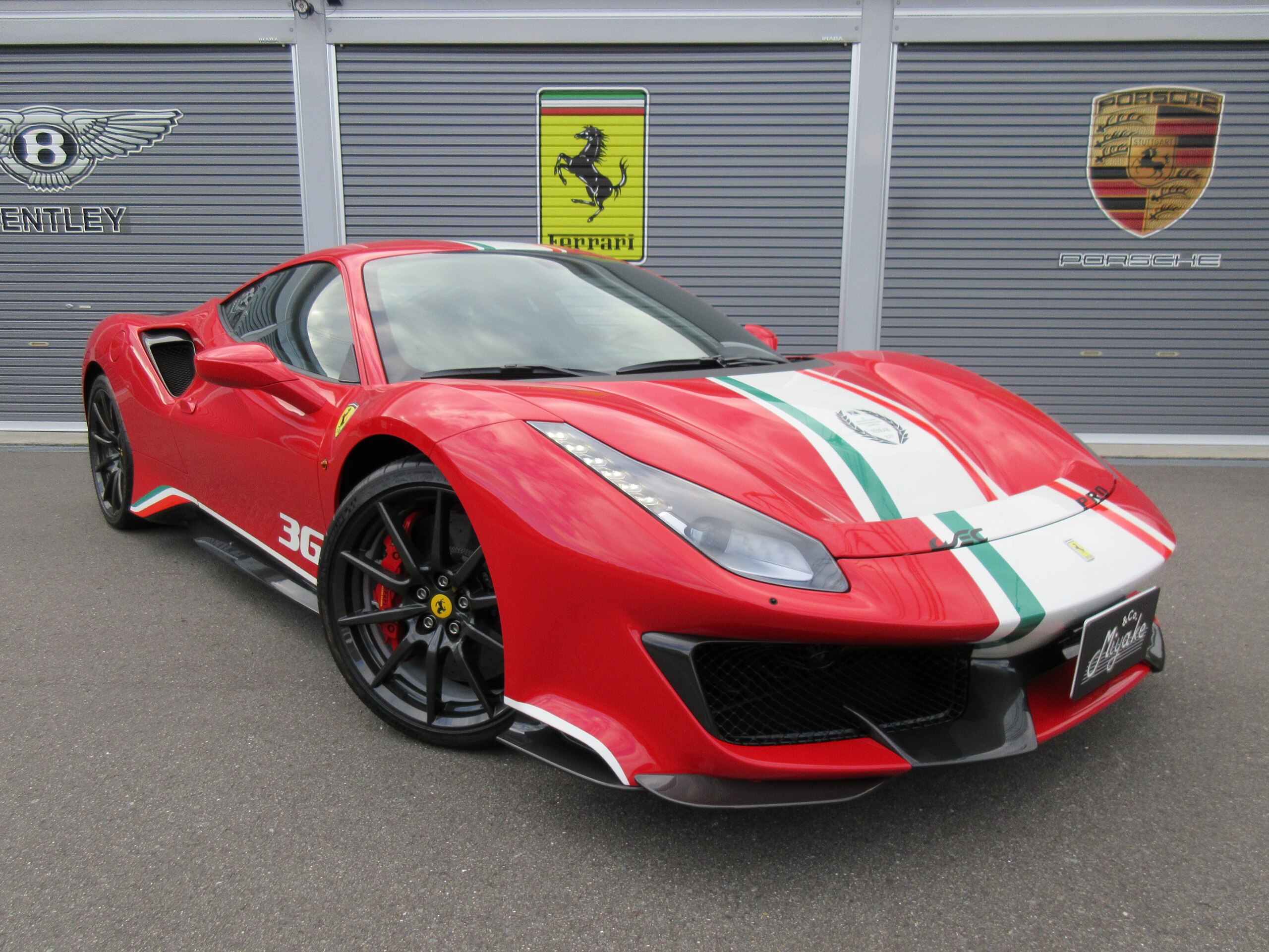 Ferrari 488 Pista Piloti (photo: 2)