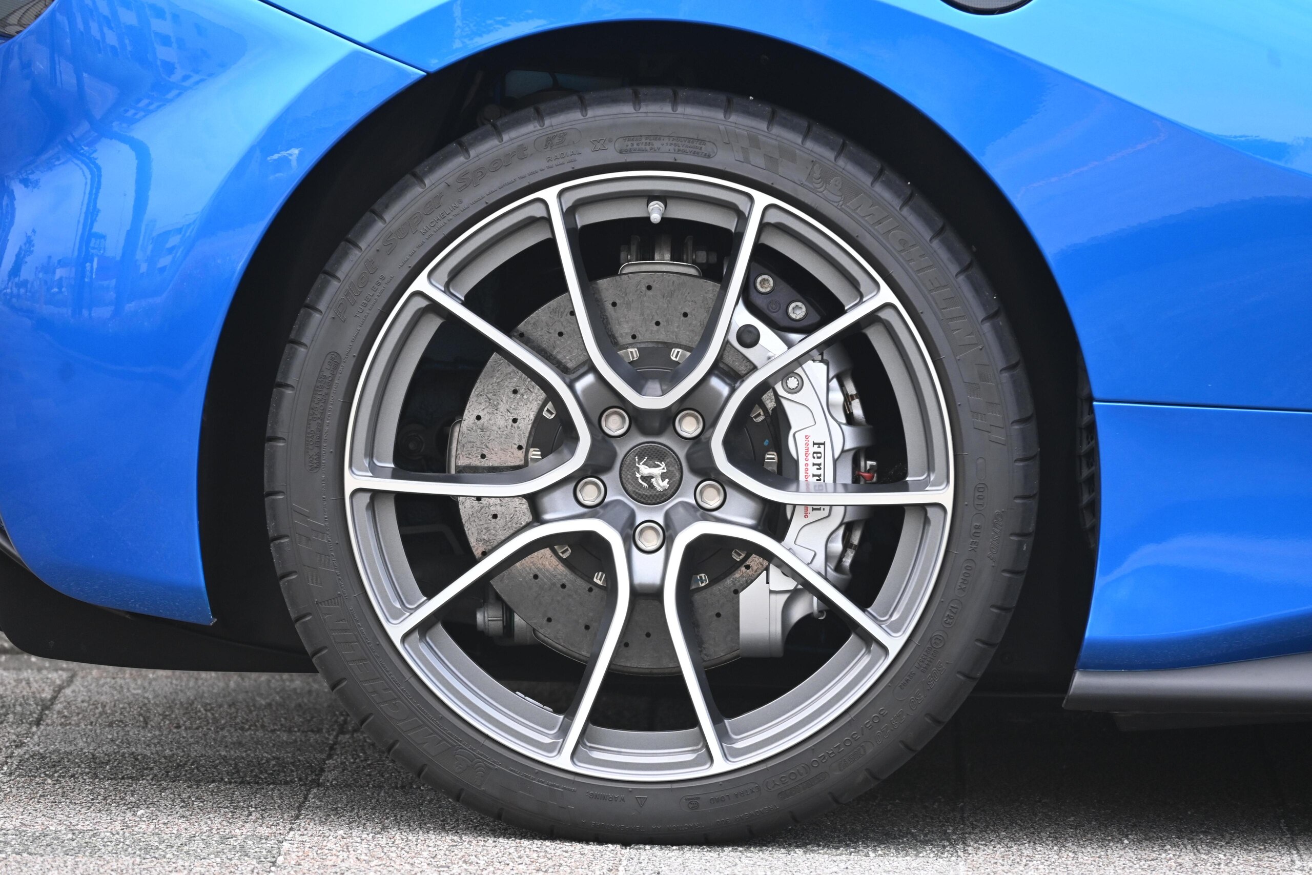 Ferrari 488 Spider (photo: 19)