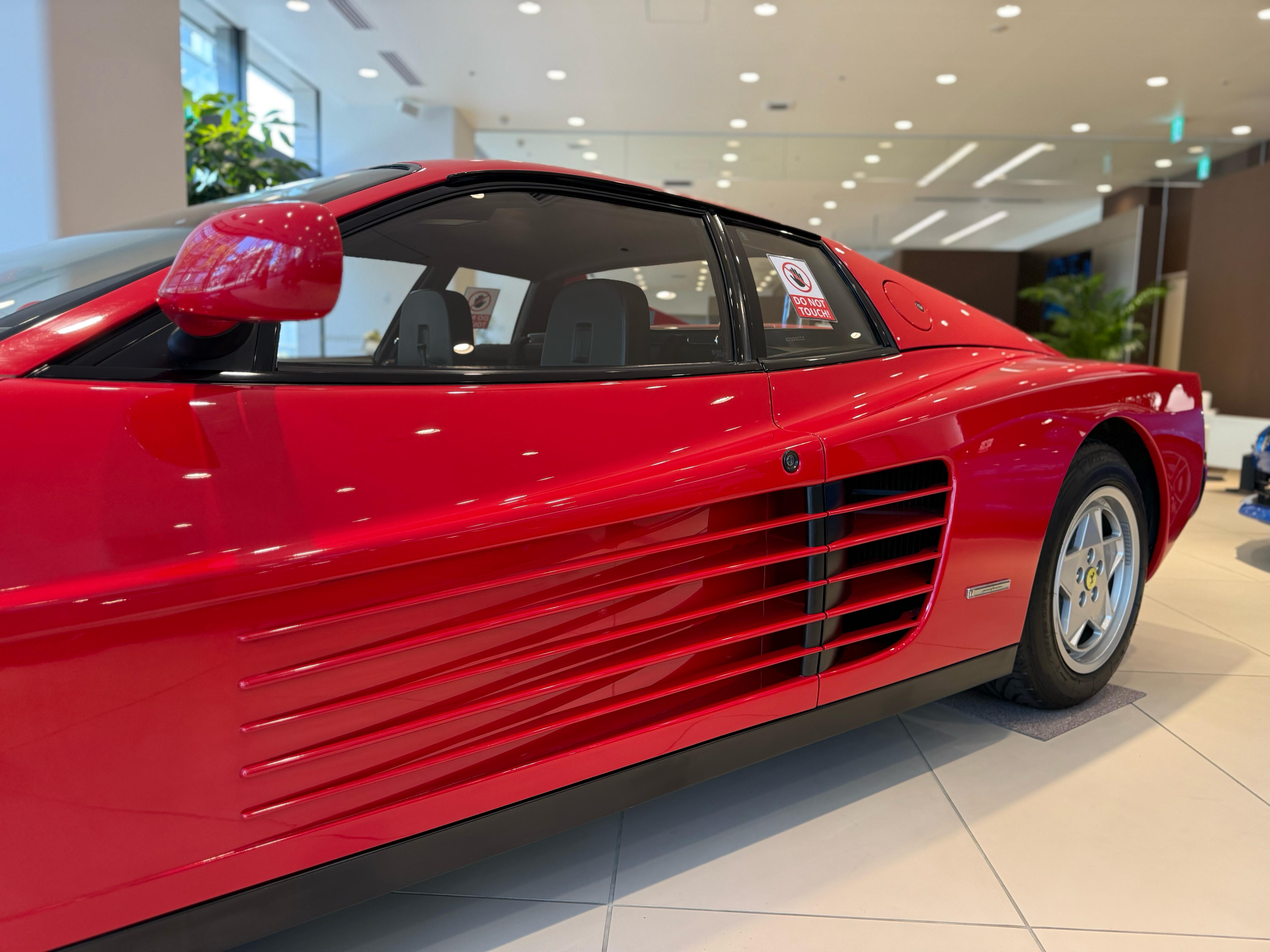Ferrari Testarossa (photo: 7)