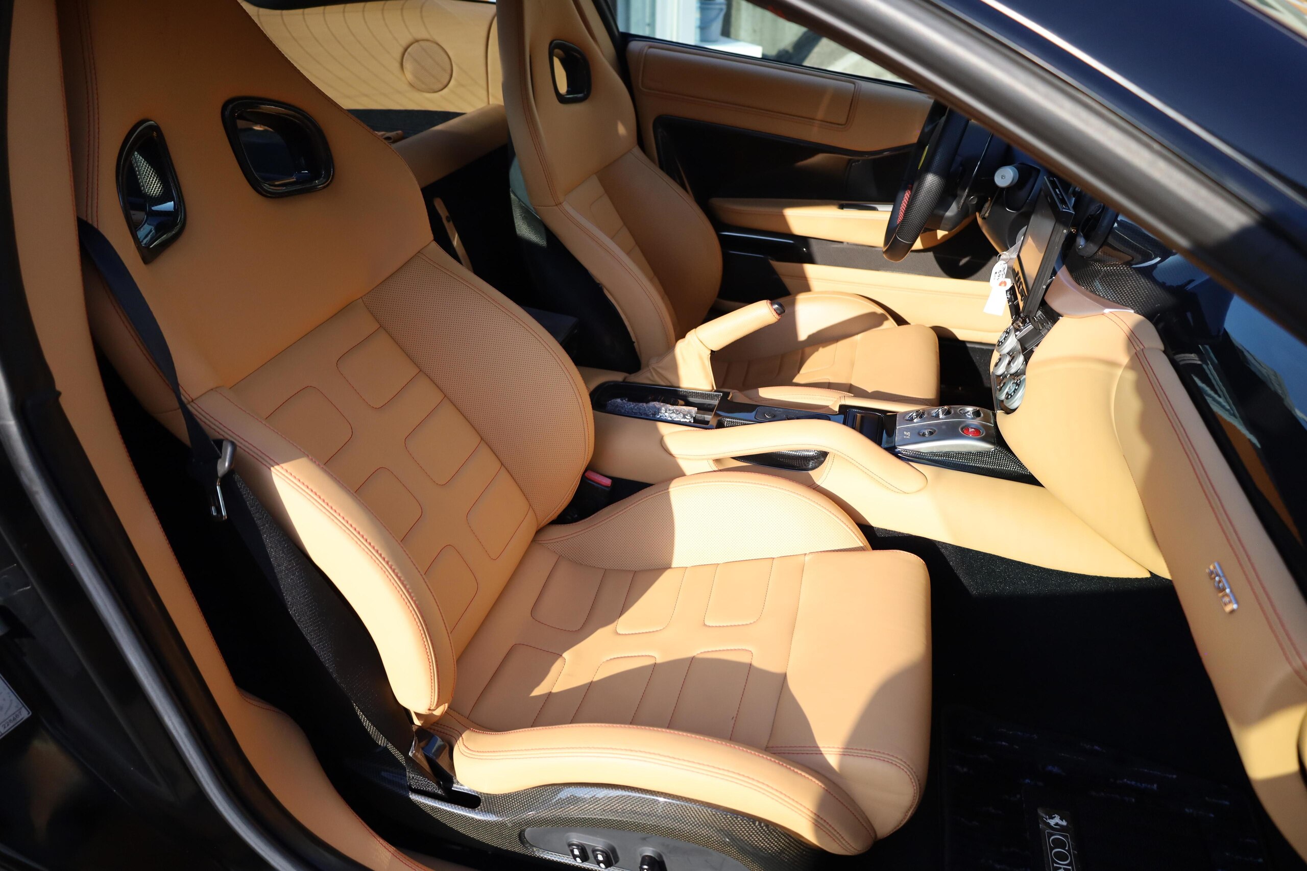 Ferrari 599 (photo: 11)