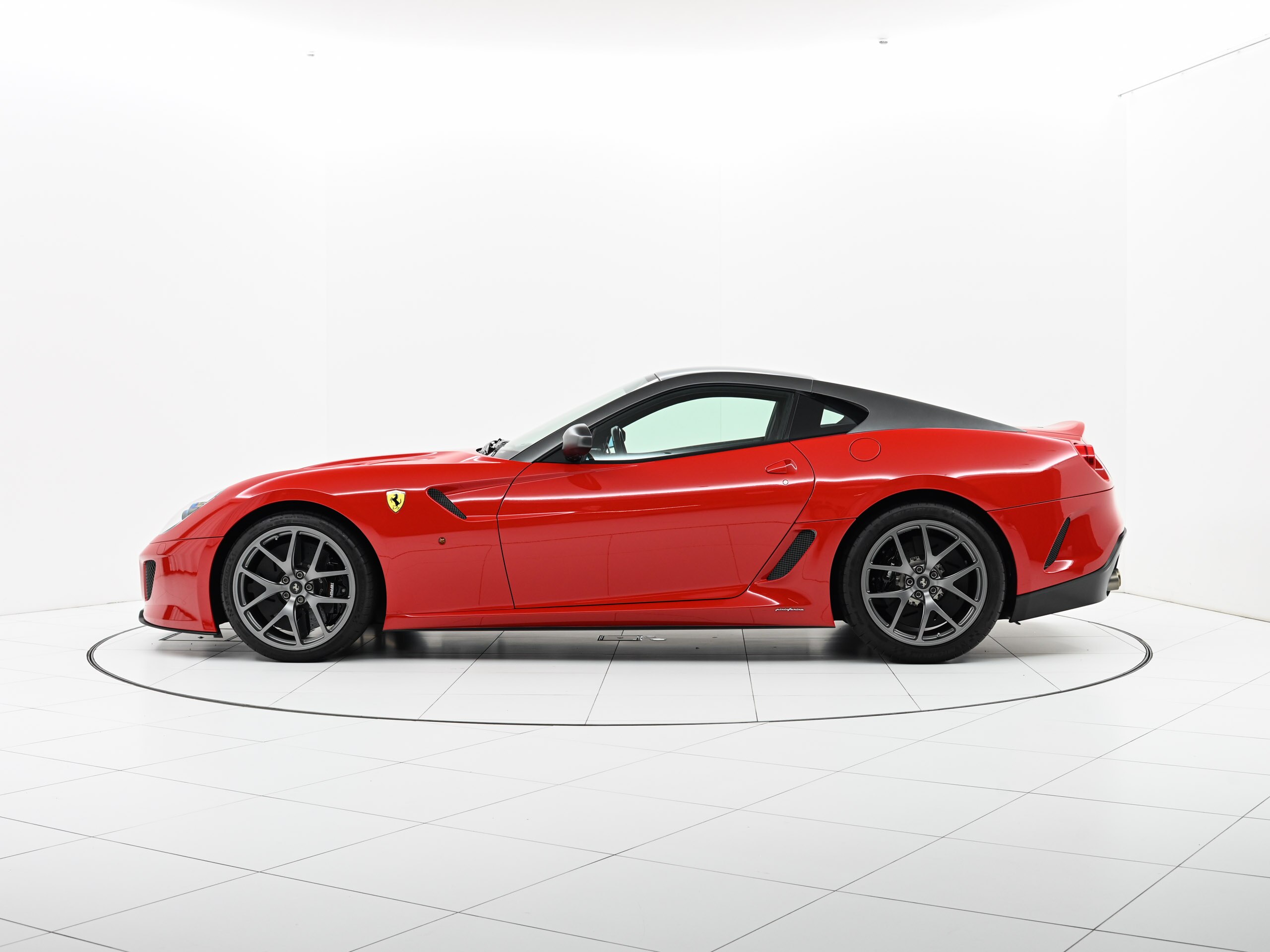 Ferrari 599GTO (photo: 2)