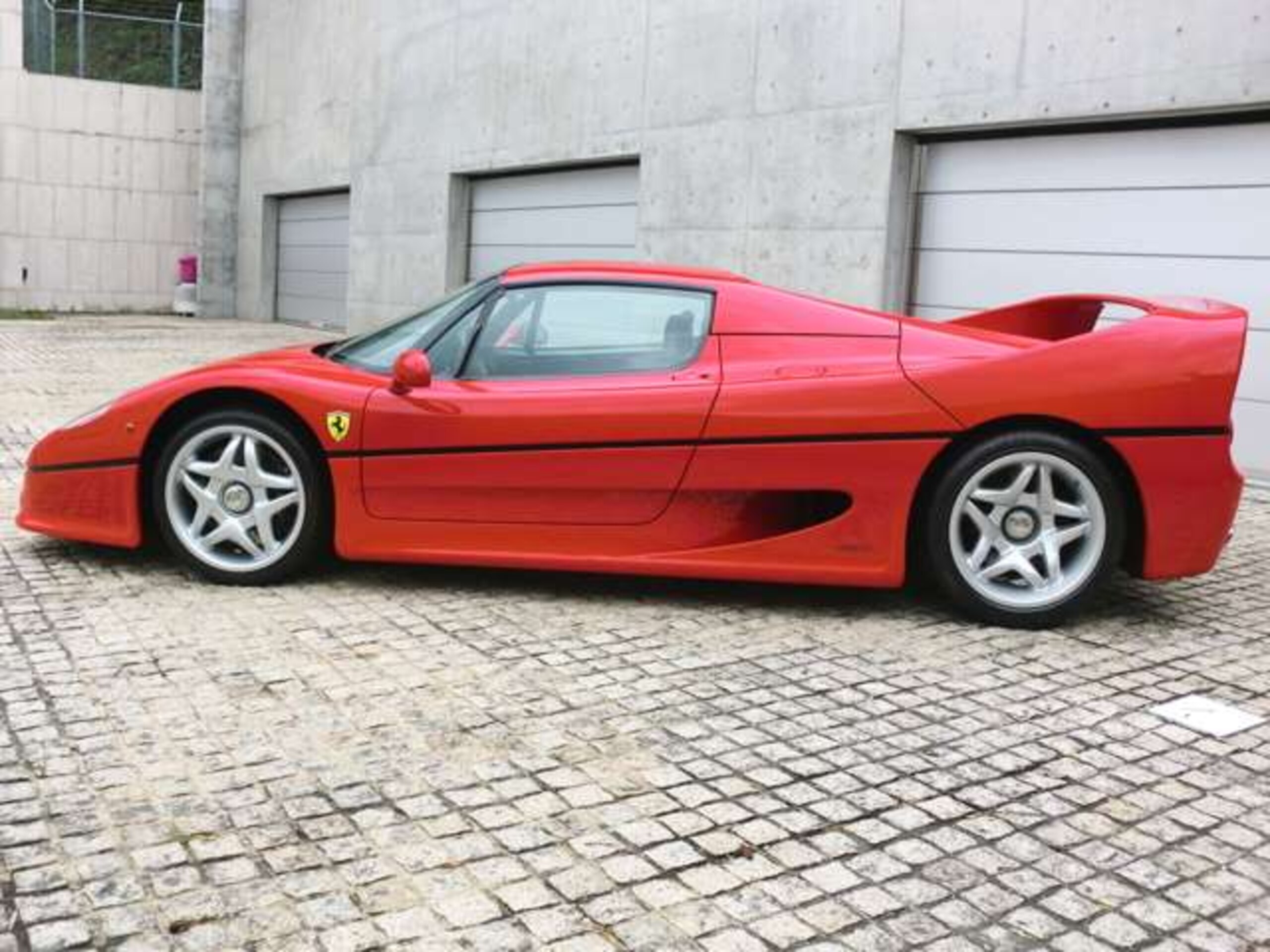 Ferrari F50 (photo: 2)