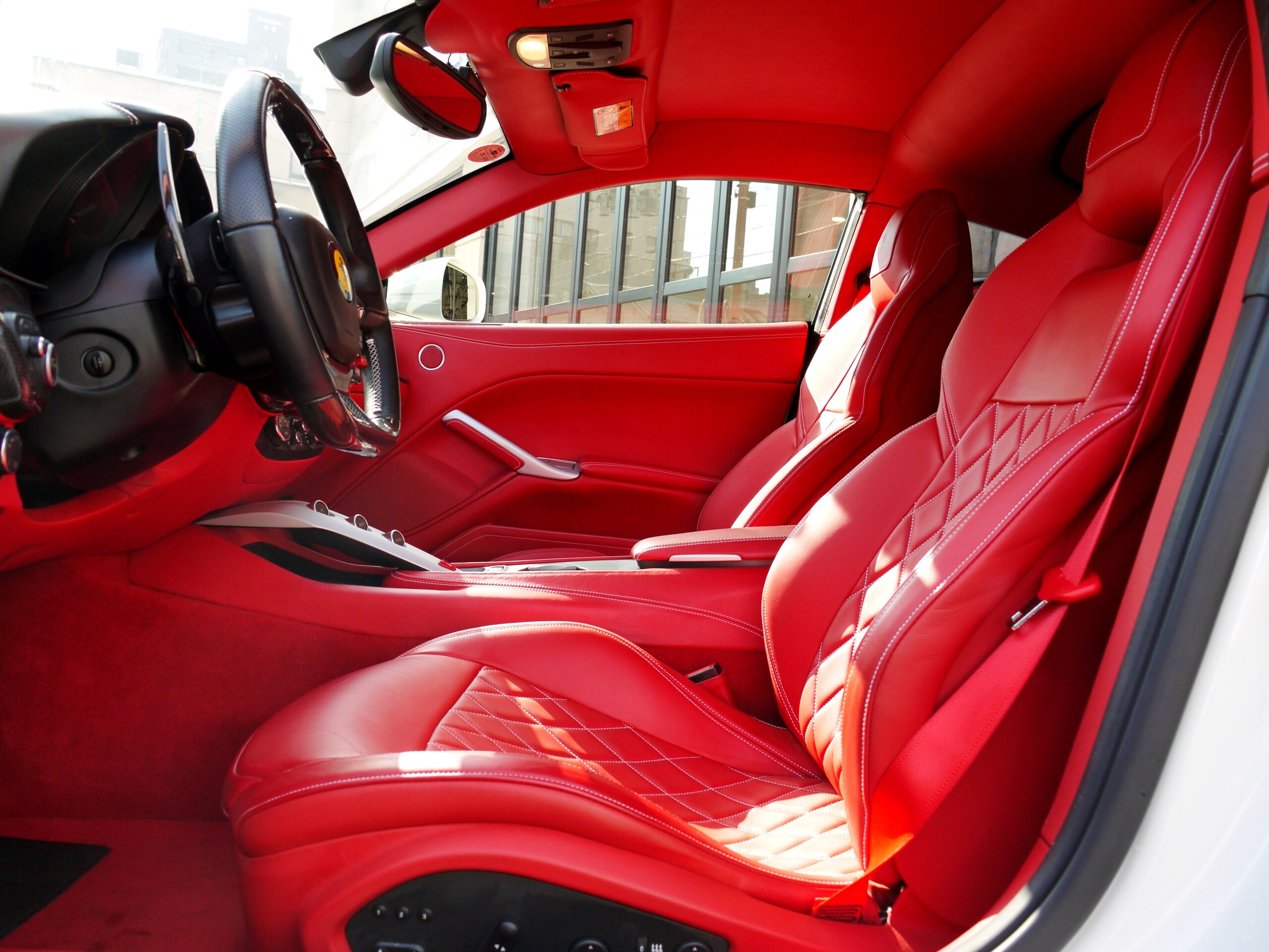 Ferrari F12 Berlinetta (photo: 7)